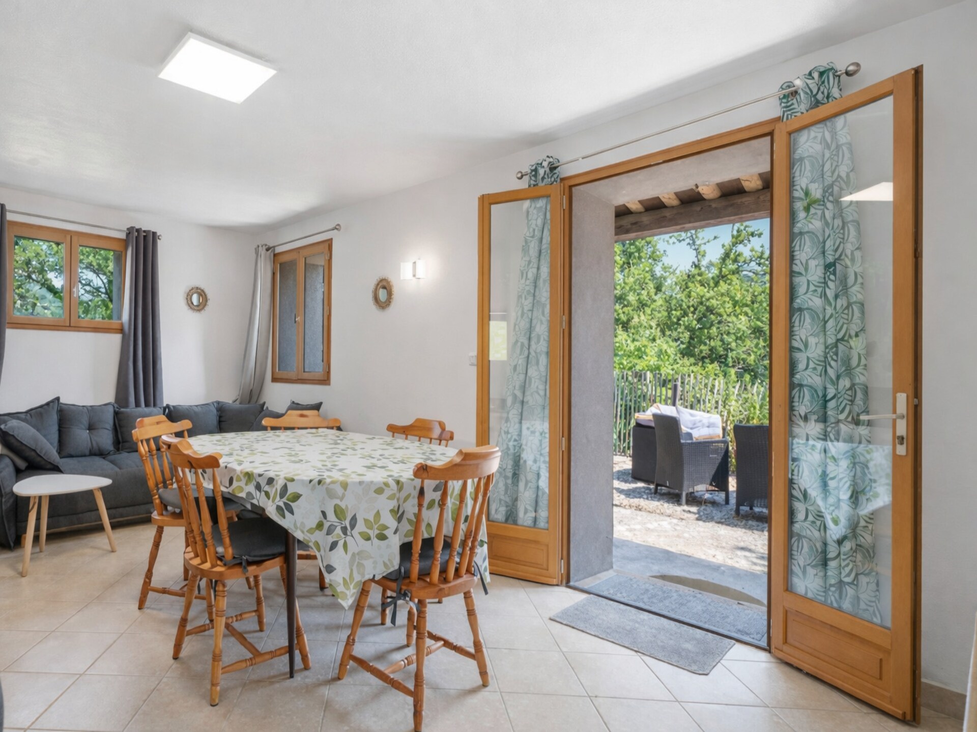 Vrijstaande villa met privétuin op 17 km van de Côte d'Azur - foto 3