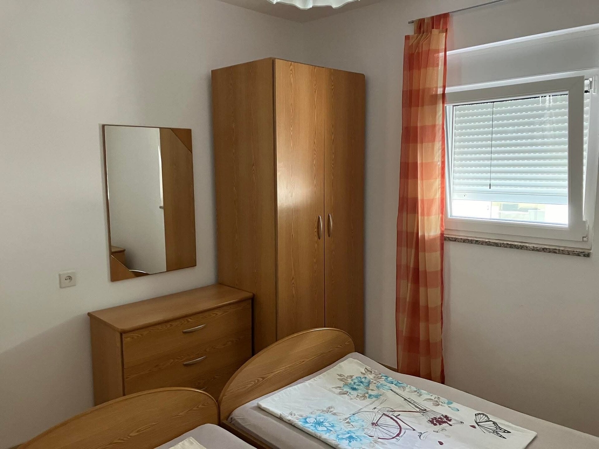 Op 500m van het strand: Ruim appartement in Povljana voor 6 personen - foto 13