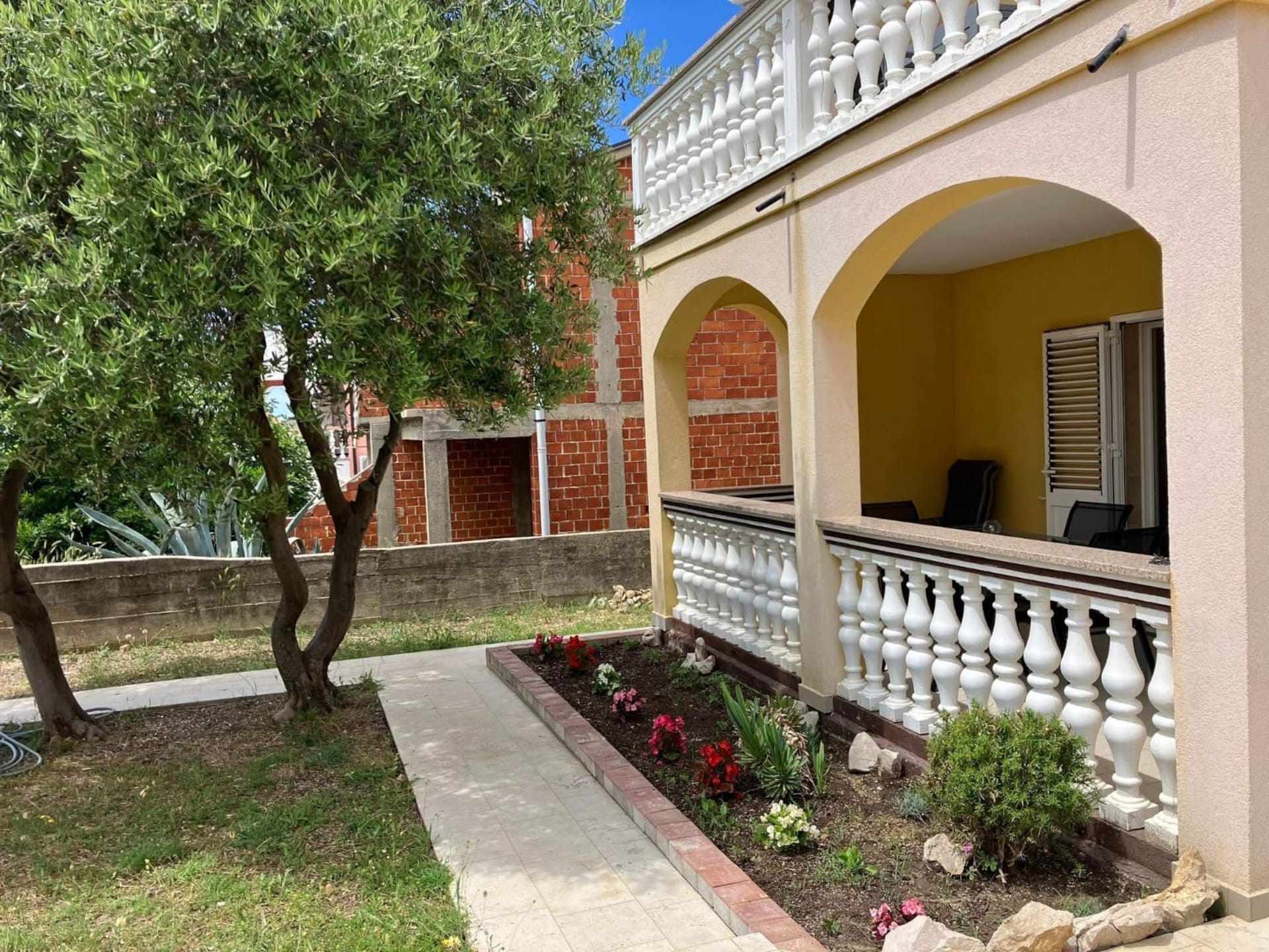 Op 500m van het strand: Ruim appartement in Povljana voor 6 personen - foto 21