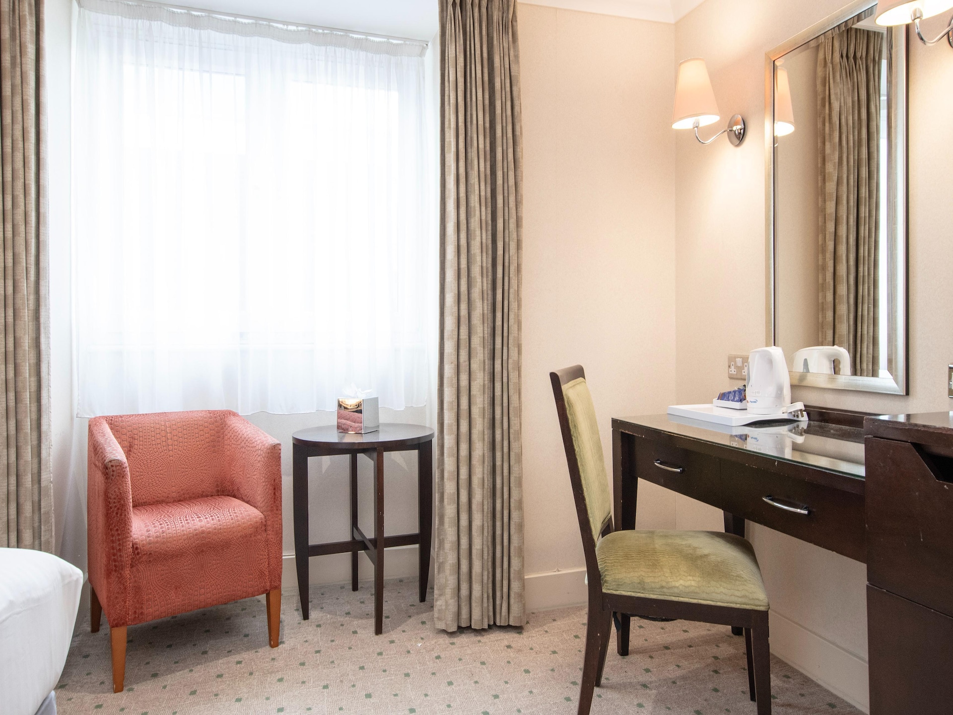 Knusse Classic Double Room bij de East Cliff van Bournemouth - foto 8