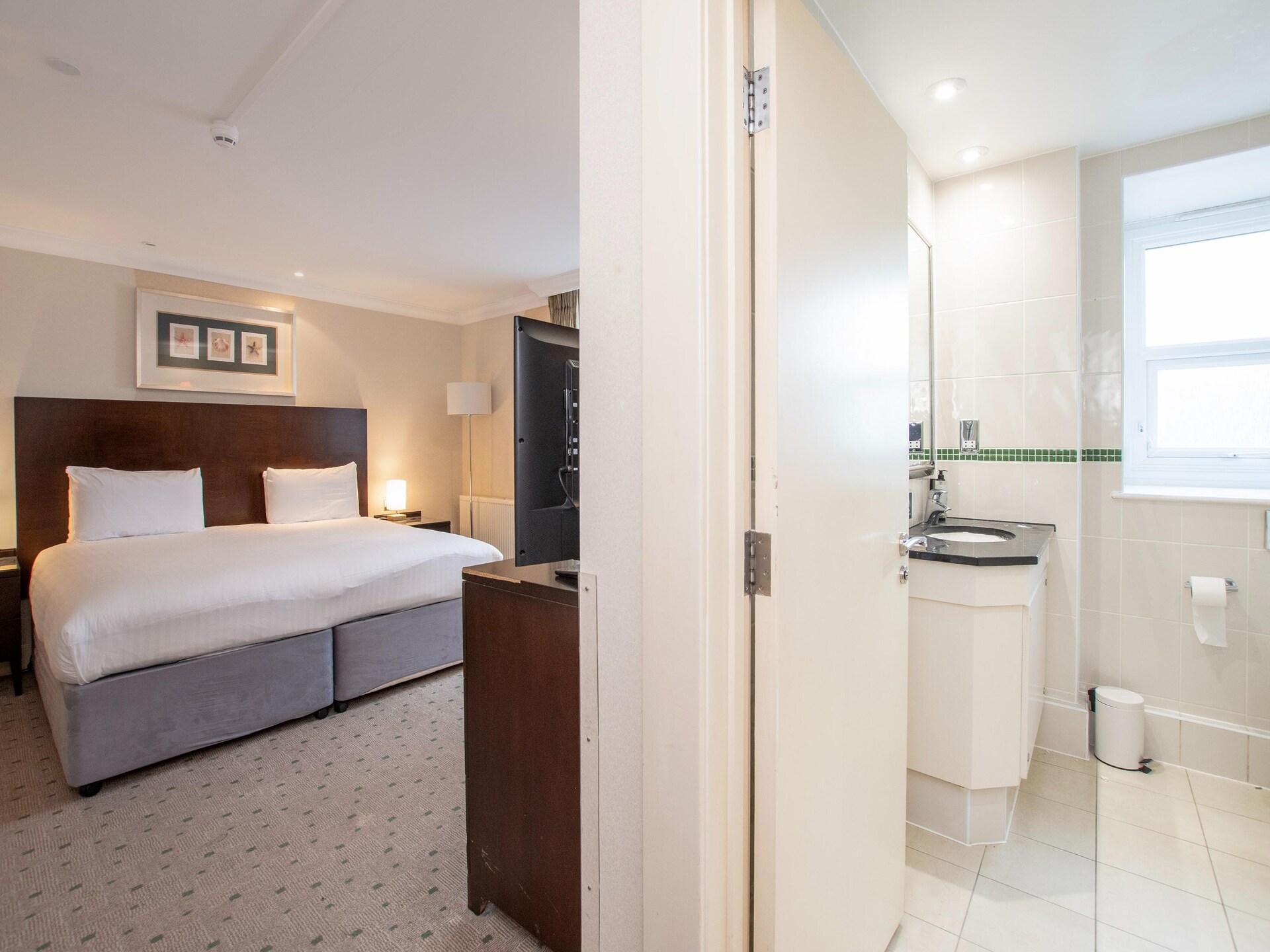 Knusse Classic Double Room bij de East Cliff van Bournemouth - foto 24