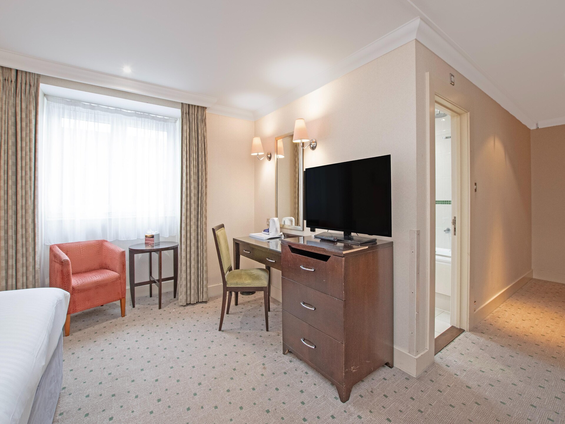 Knusse Classic Double Room bij de East Cliff van Bournemouth - foto 26