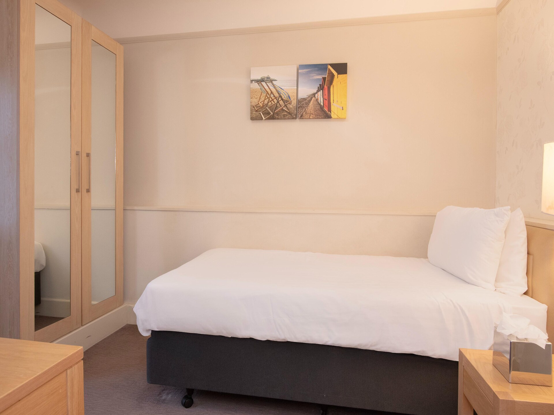 Op 800 m van het strand: Classic Single Room in Bournemouth - foto 12