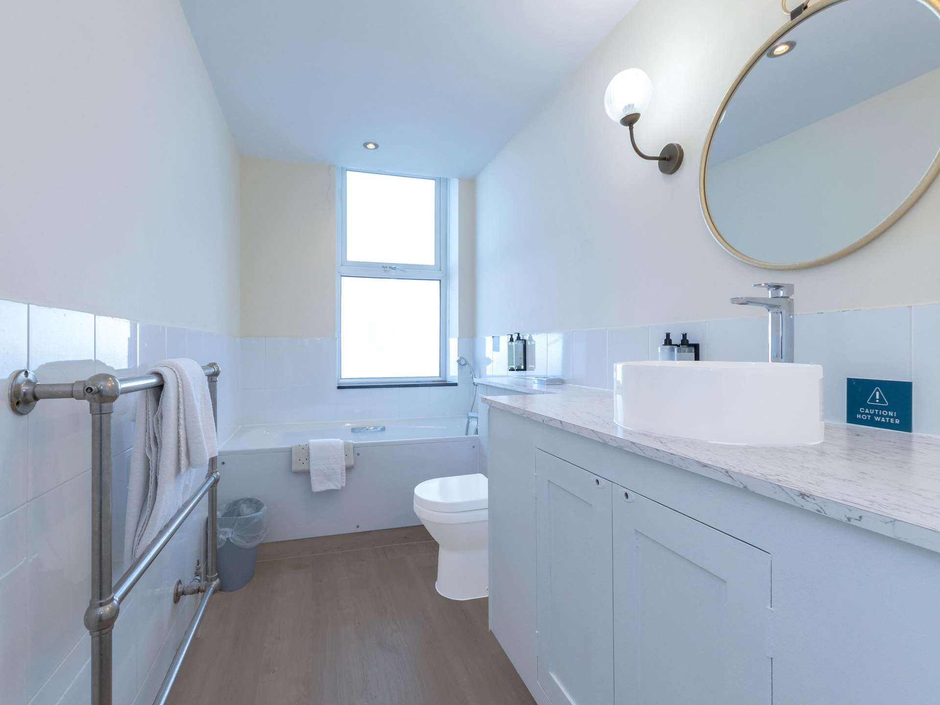 Op 800 m van het strand: Deluxe Double Suite in Bournemouth - foto 23
