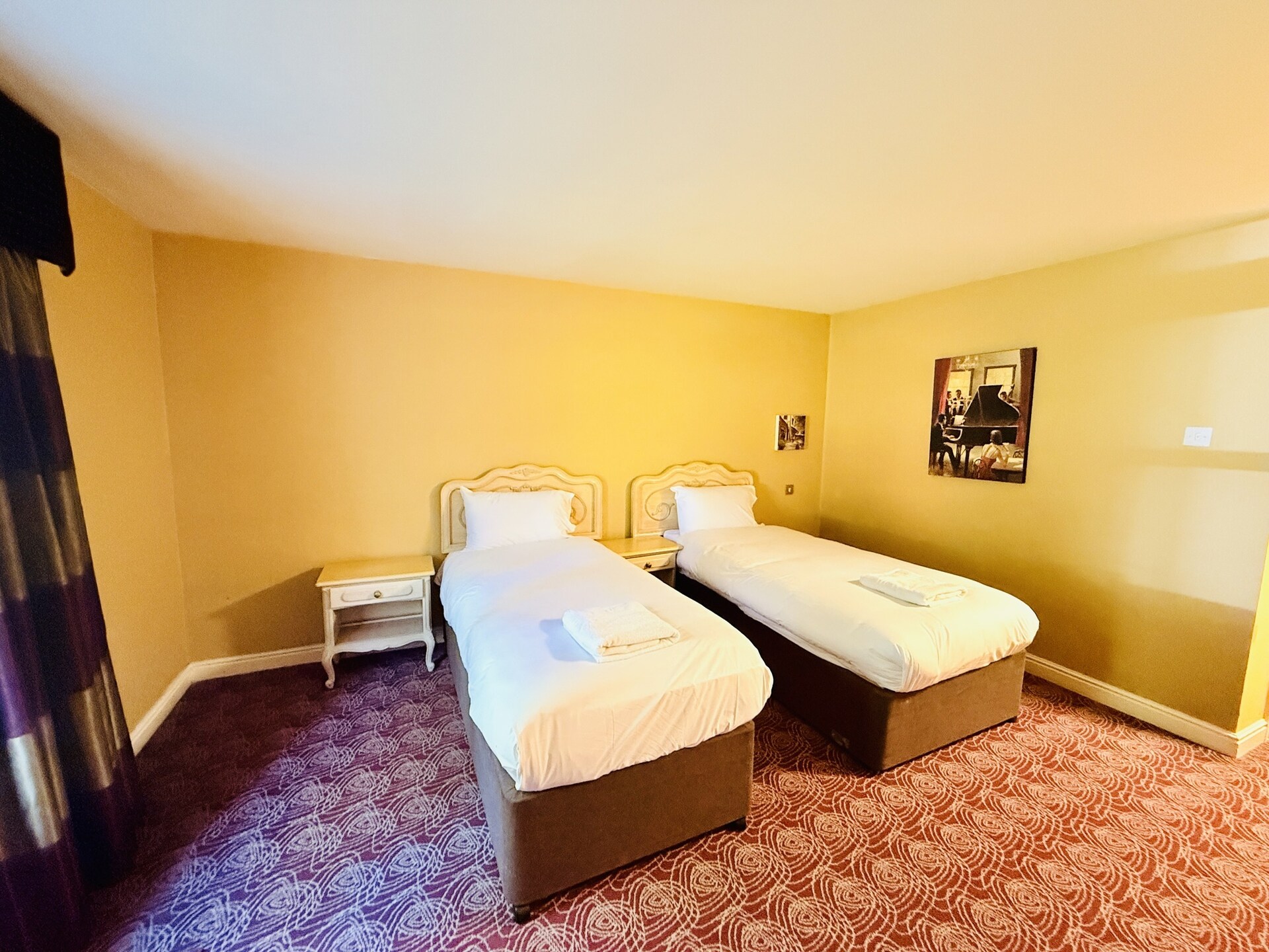 Luxe Deluxe Twin Room in Wrexham Llyndir Hall Hotel - foto 16