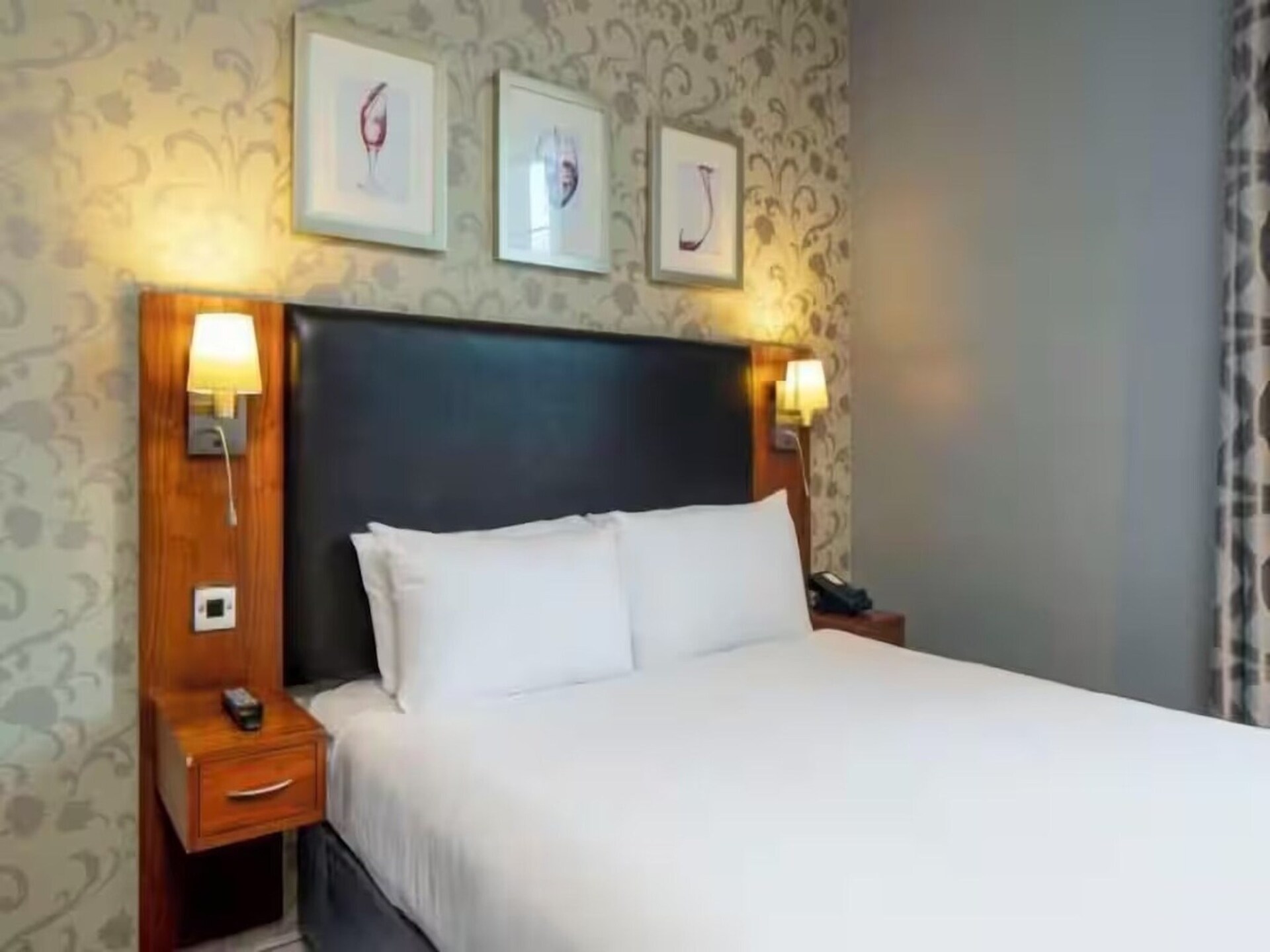 Modern comfort in South Croydon: Standard King Room - foto 17