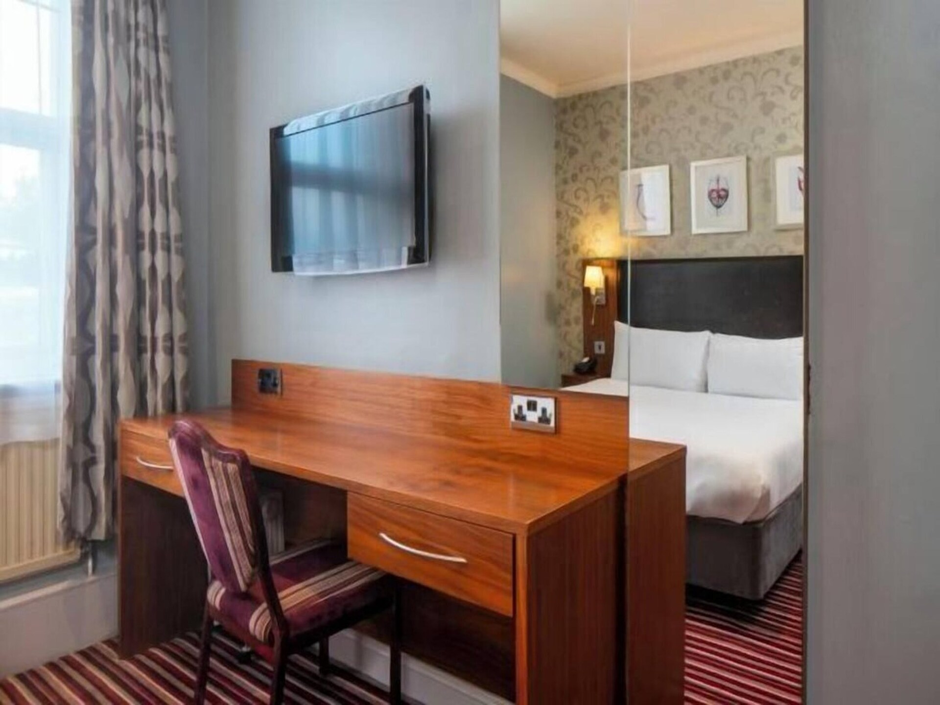 Modern comfort in South Croydon: Standard King Room - foto 16