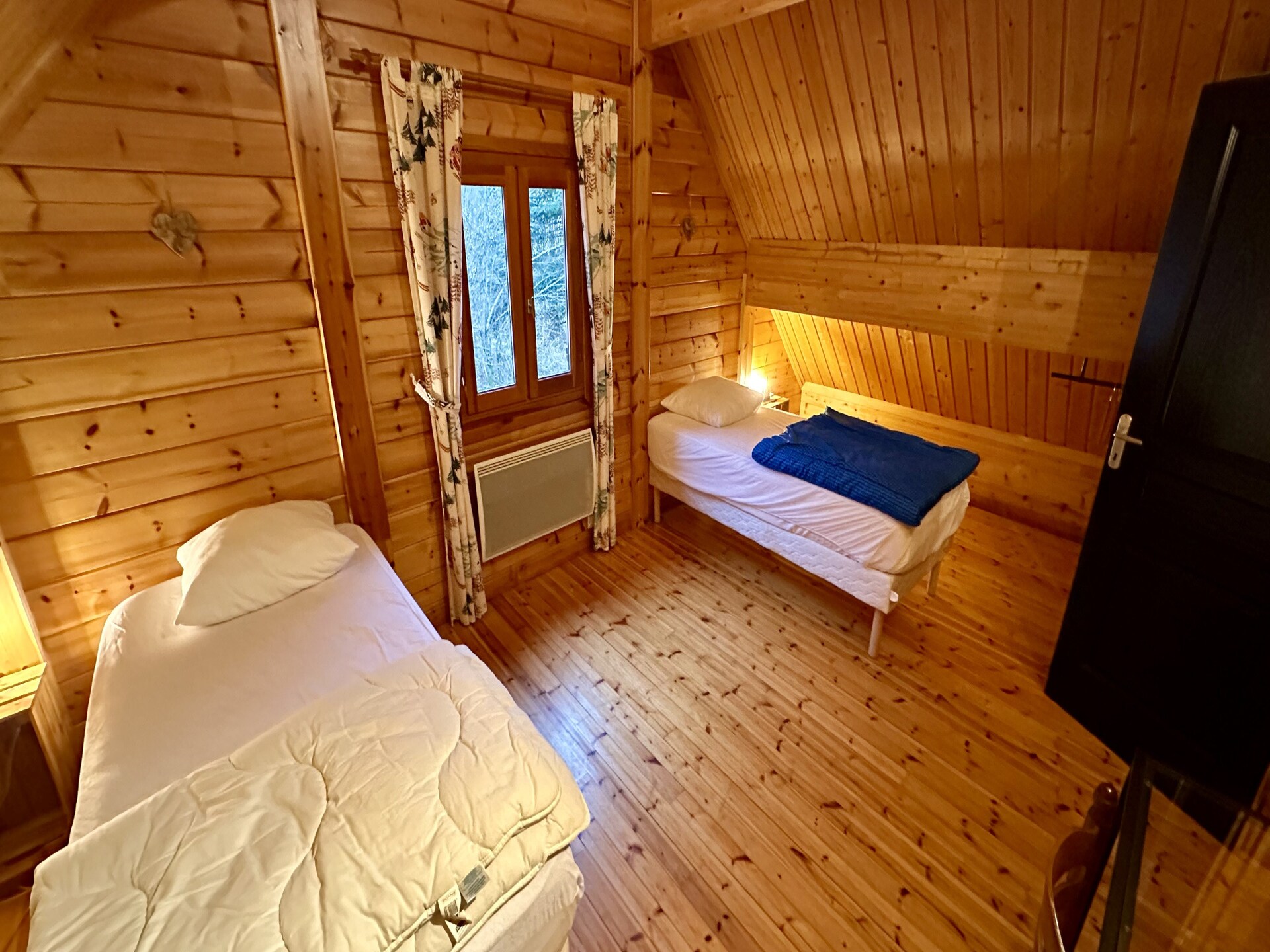 Stijlvol chalet aan de golfbaan met panoramisch uitzicht op het Sancy-massief - foto 19