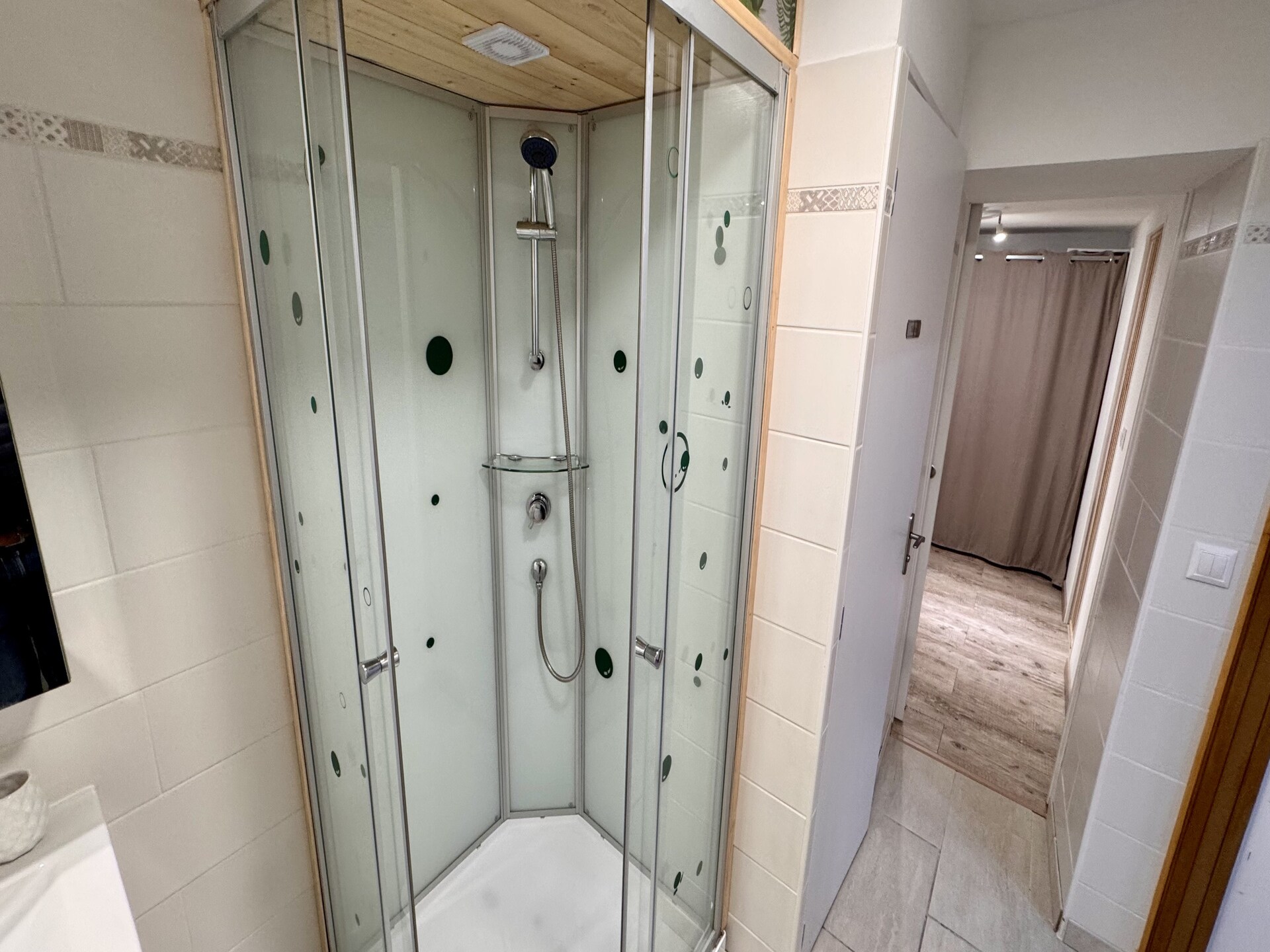 Sfeervol appartement met groot zonneterras aan de golfbaan in Mont-Dore - foto 14