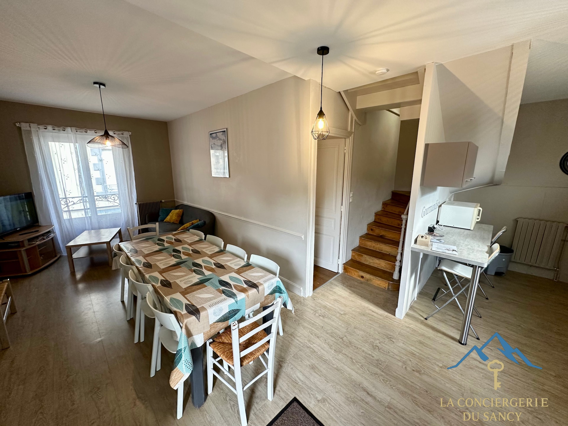 10-persoons vakantiehuis in het centrum van Mont-Dore · 84 m² - foto 8