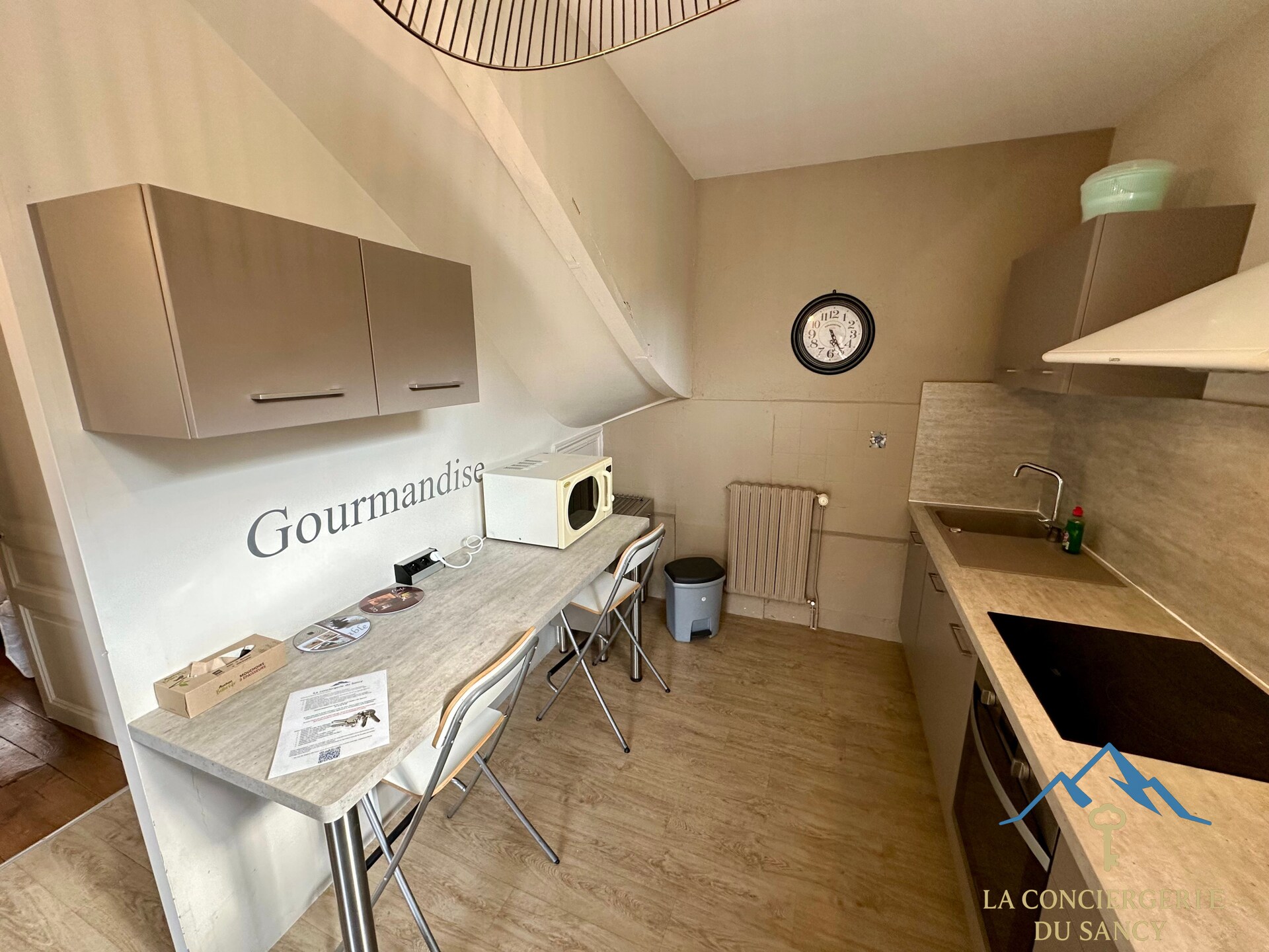 10-persoons vakantiehuis in het centrum van Mont-Dore · 84 m² - foto 10