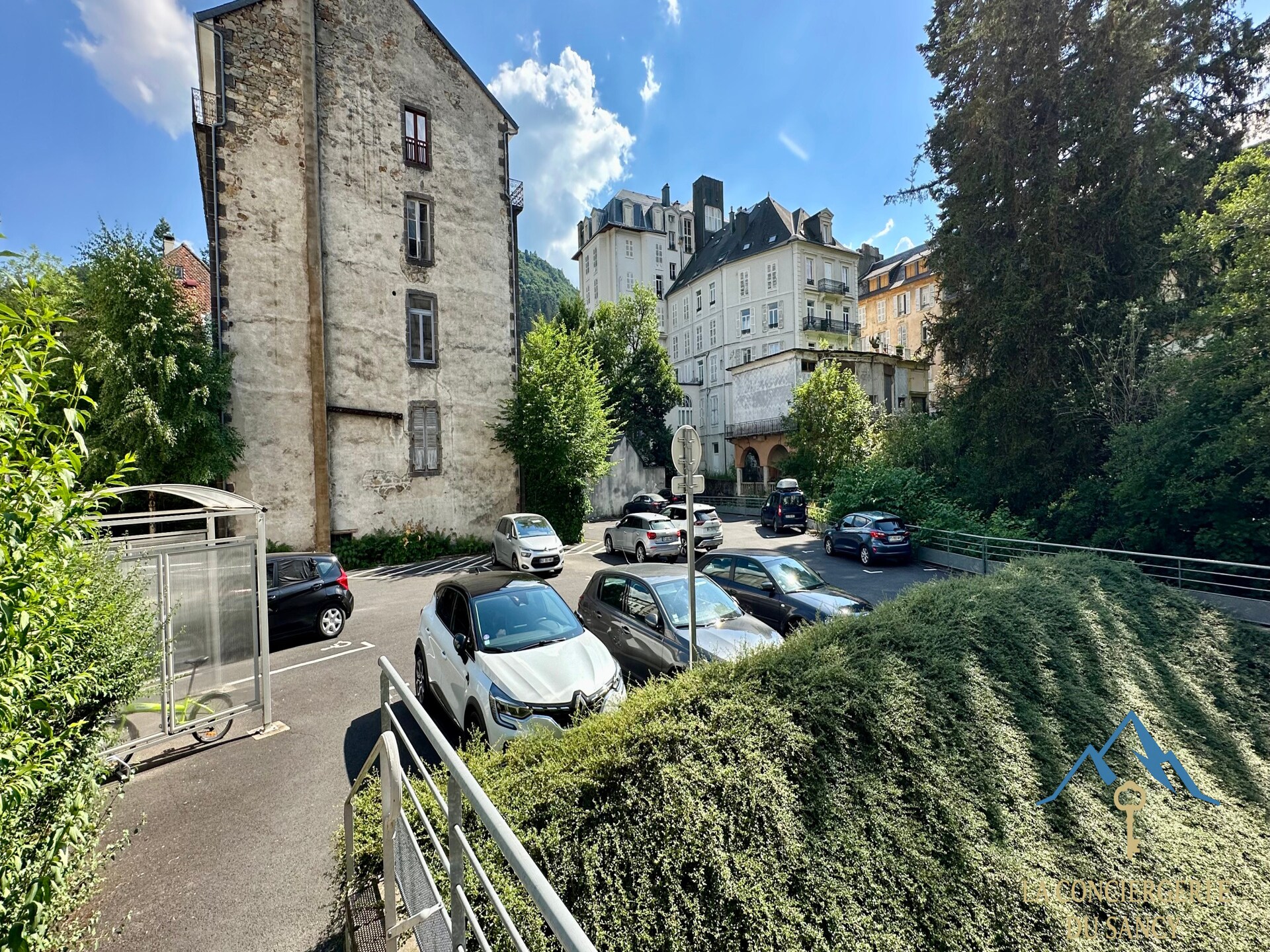 Licht appartement aan de Dordogne in La Bourboule, vlakbij het centrum - foto 15