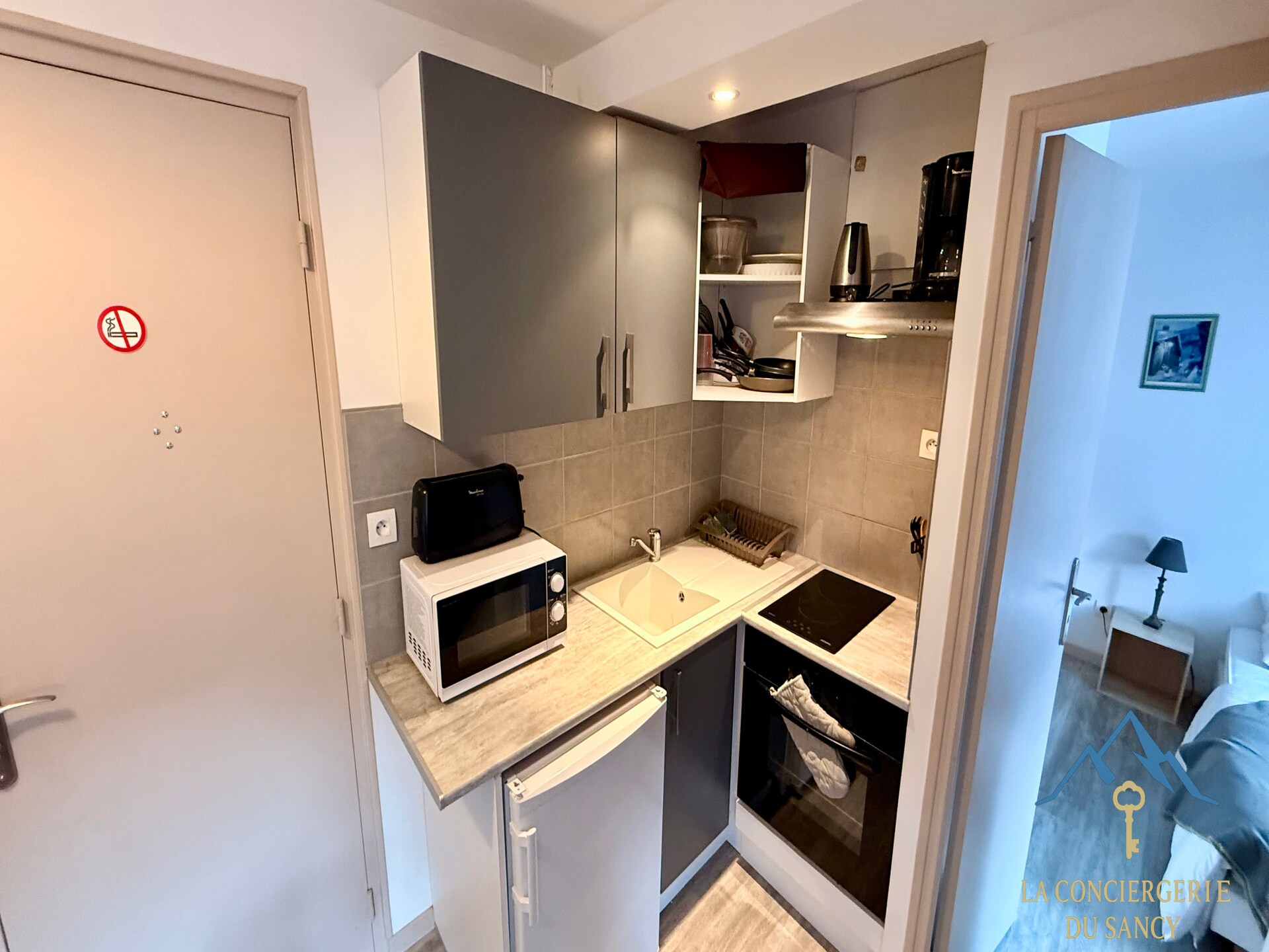 Knus appartement op de bovenste verdieping met prachtig uitzicht op de bergen - foto 9