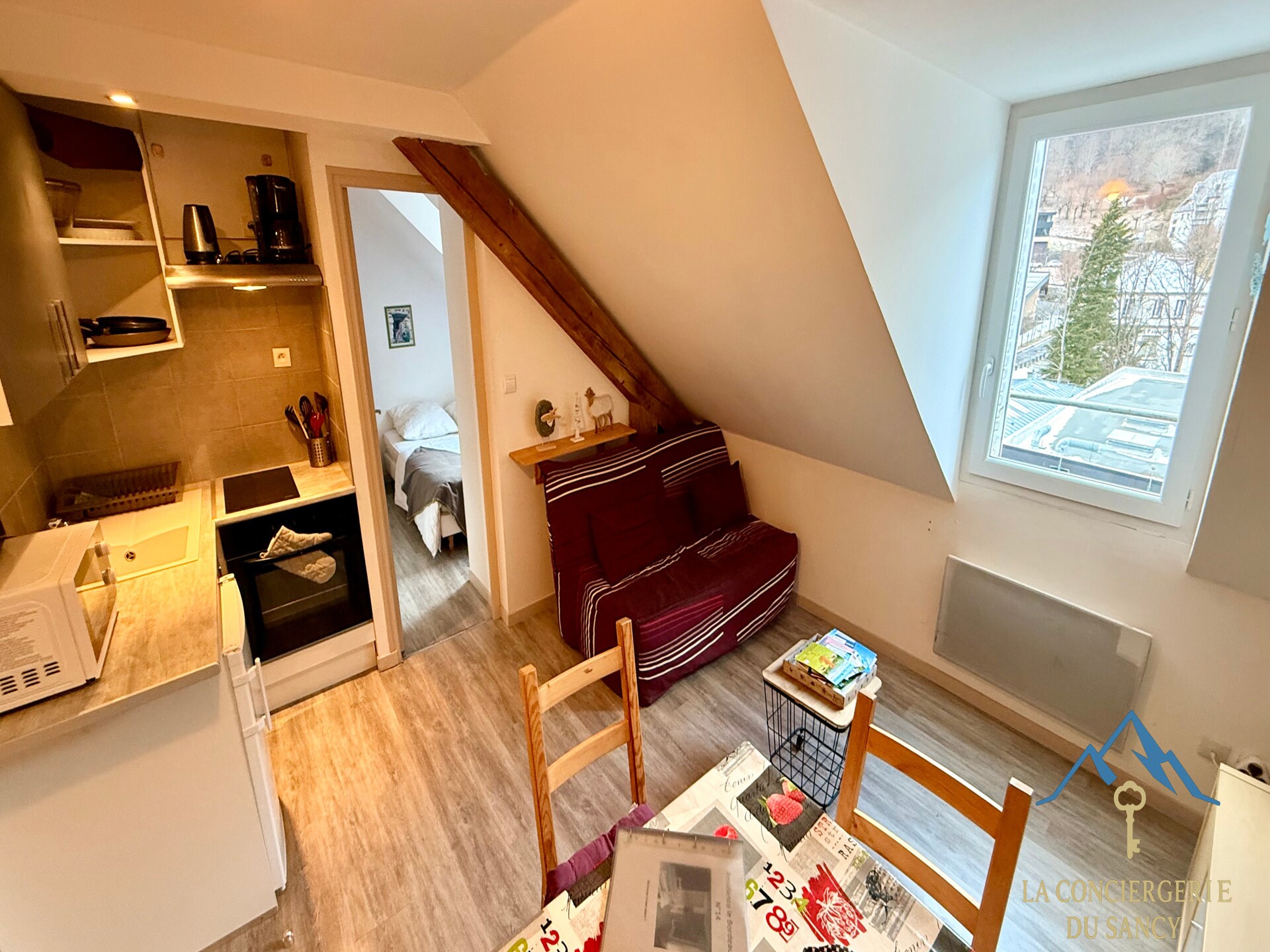 Knus appartement op de bovenste verdieping met prachtig uitzicht op de bergen - foto 7