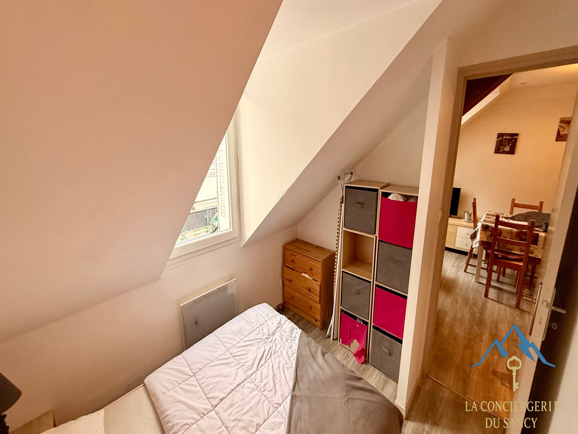 Knus appartement op de bovenste verdieping met prachtig uitzicht op de bergen - foto 11