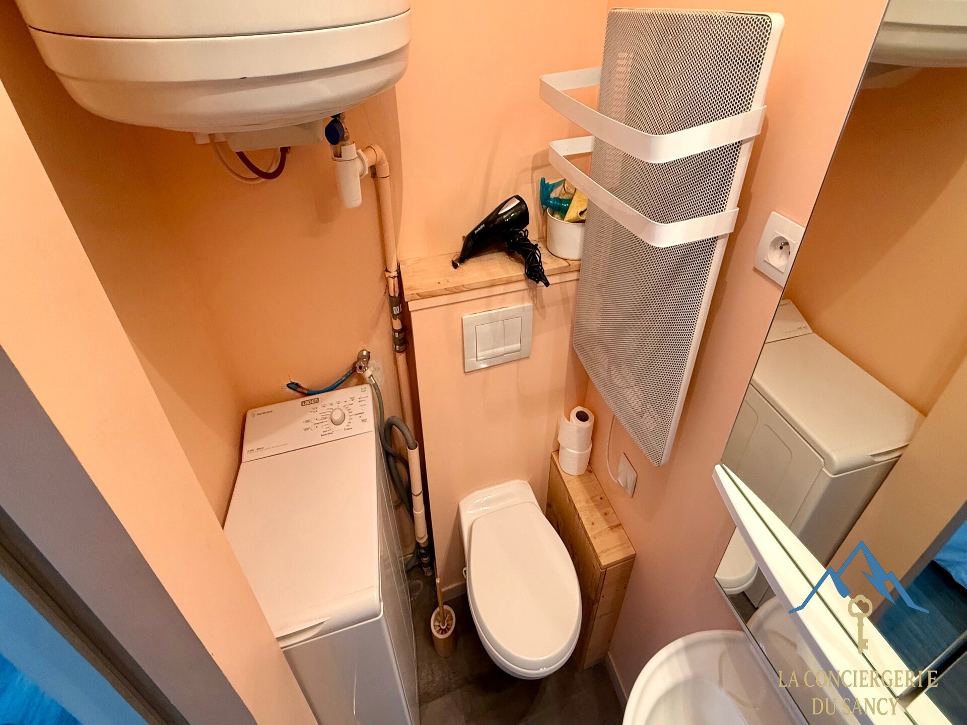Knus appartement op de bovenste verdieping met prachtig uitzicht op de bergen - foto 14