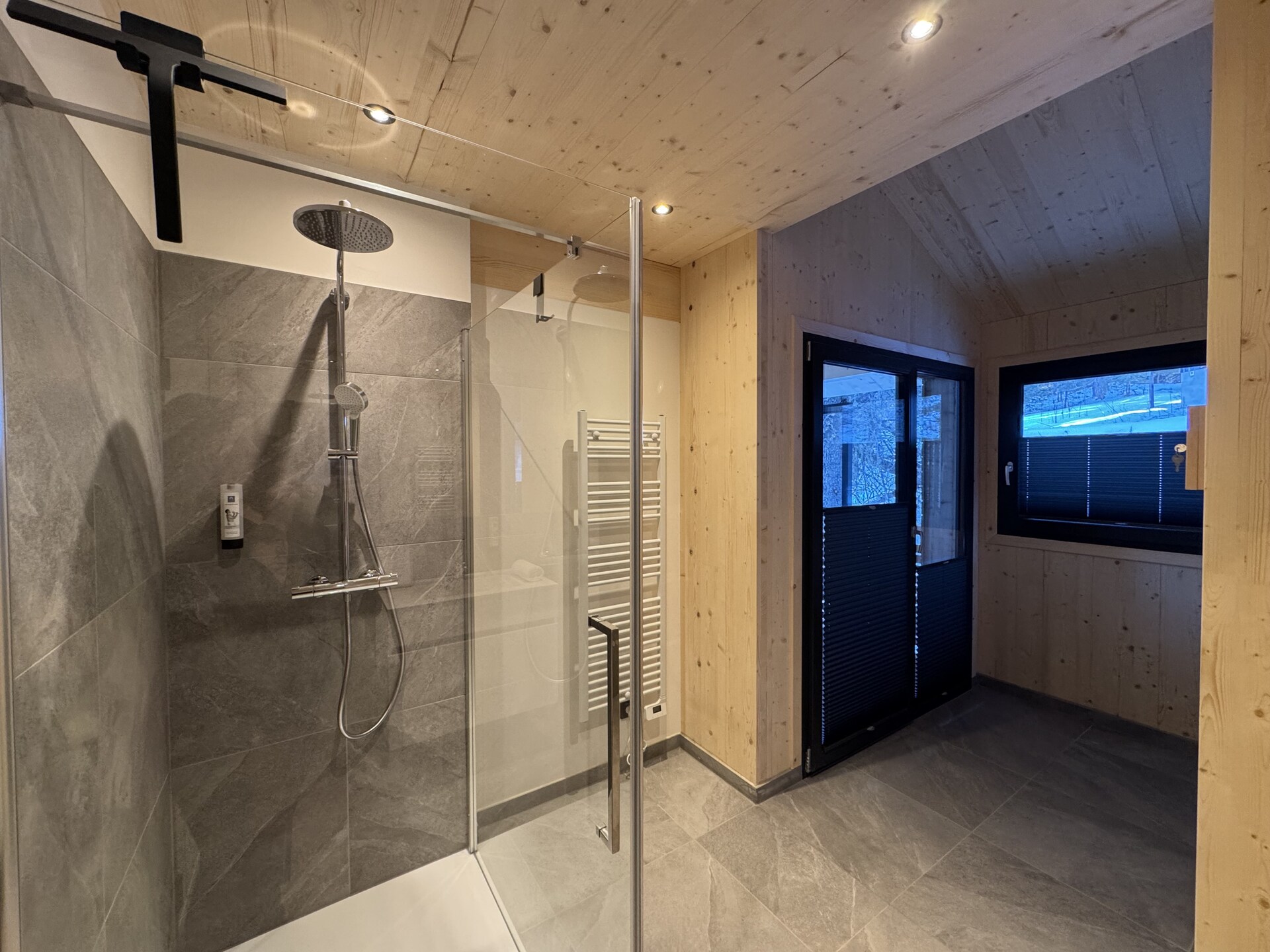 Ruim natuurchalet voor 8 met sauna en jacuzzi op de Turracher Höhe - foto 18