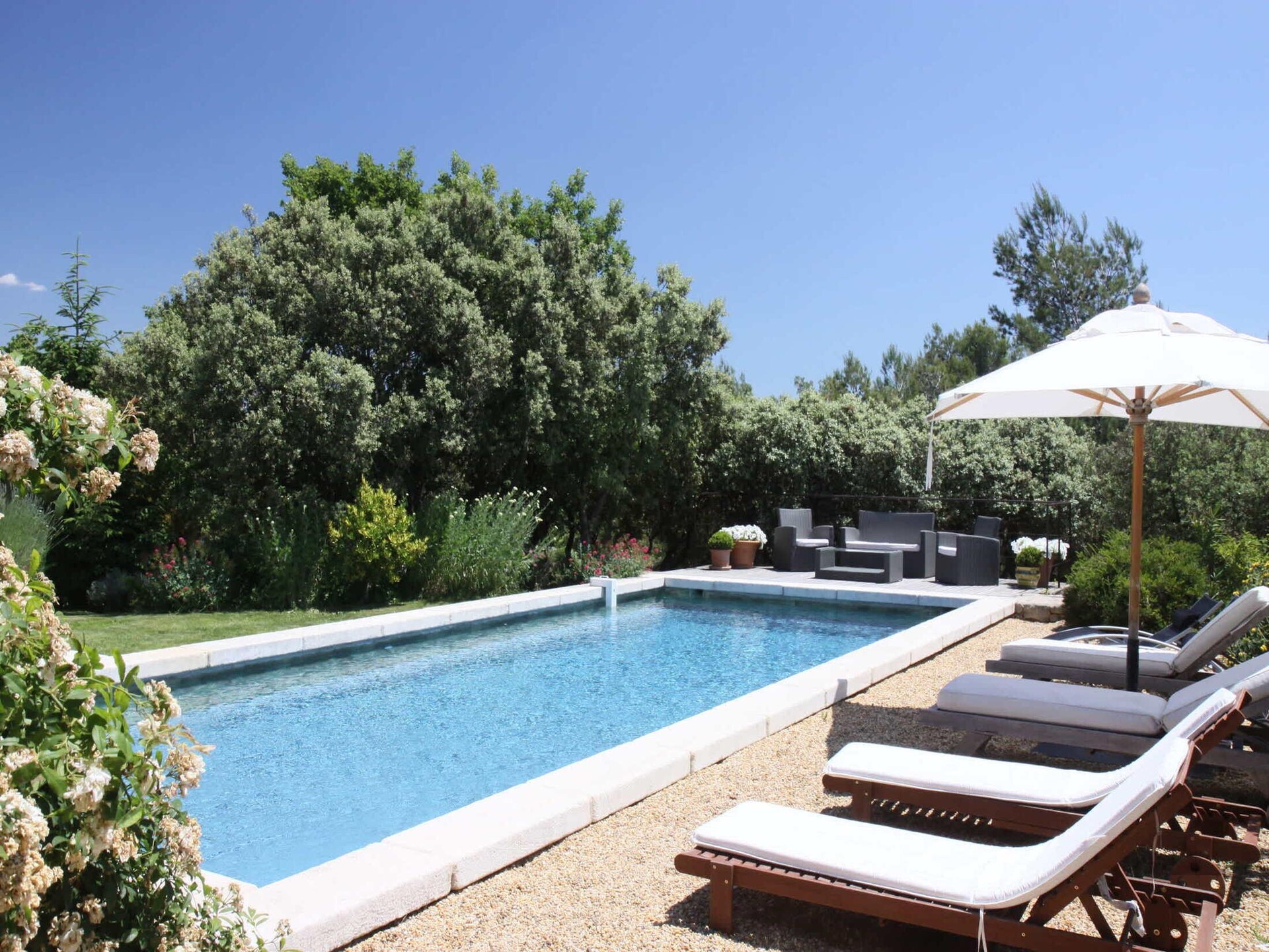 Ruime villa met privézwembad en 4000 m² tuin in Cabrières-d'Avignon - foto 10