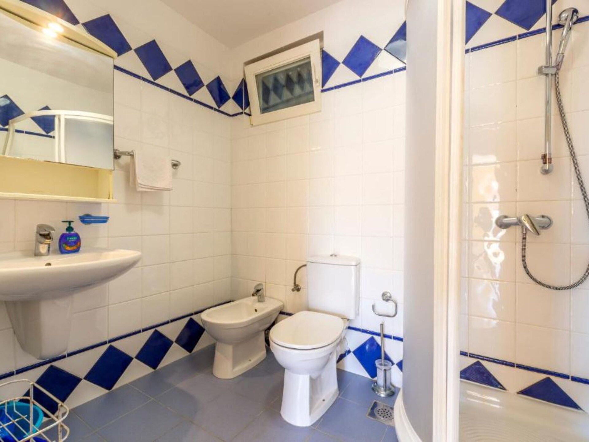 Spacious Villa Radevenjić with Outdoor Pool - Seven Bedroom Villa with Outdoor Pool - foto 25