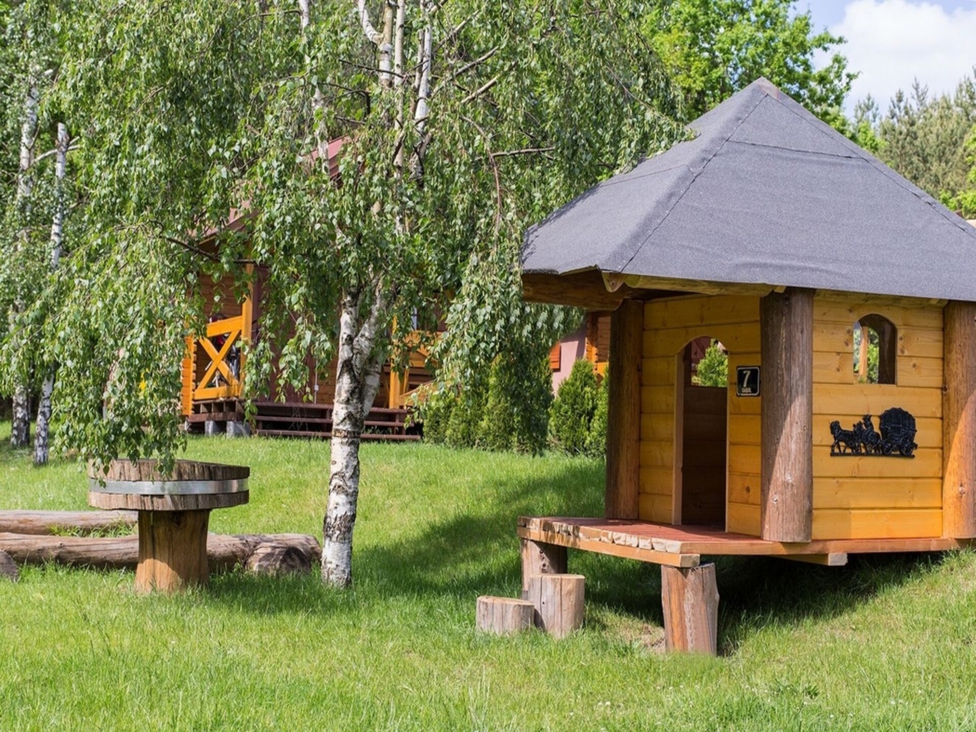 Knus vakantiehuis voor 4 op een groen park, 350 meter van het meer in Kasjoebië - foto 10