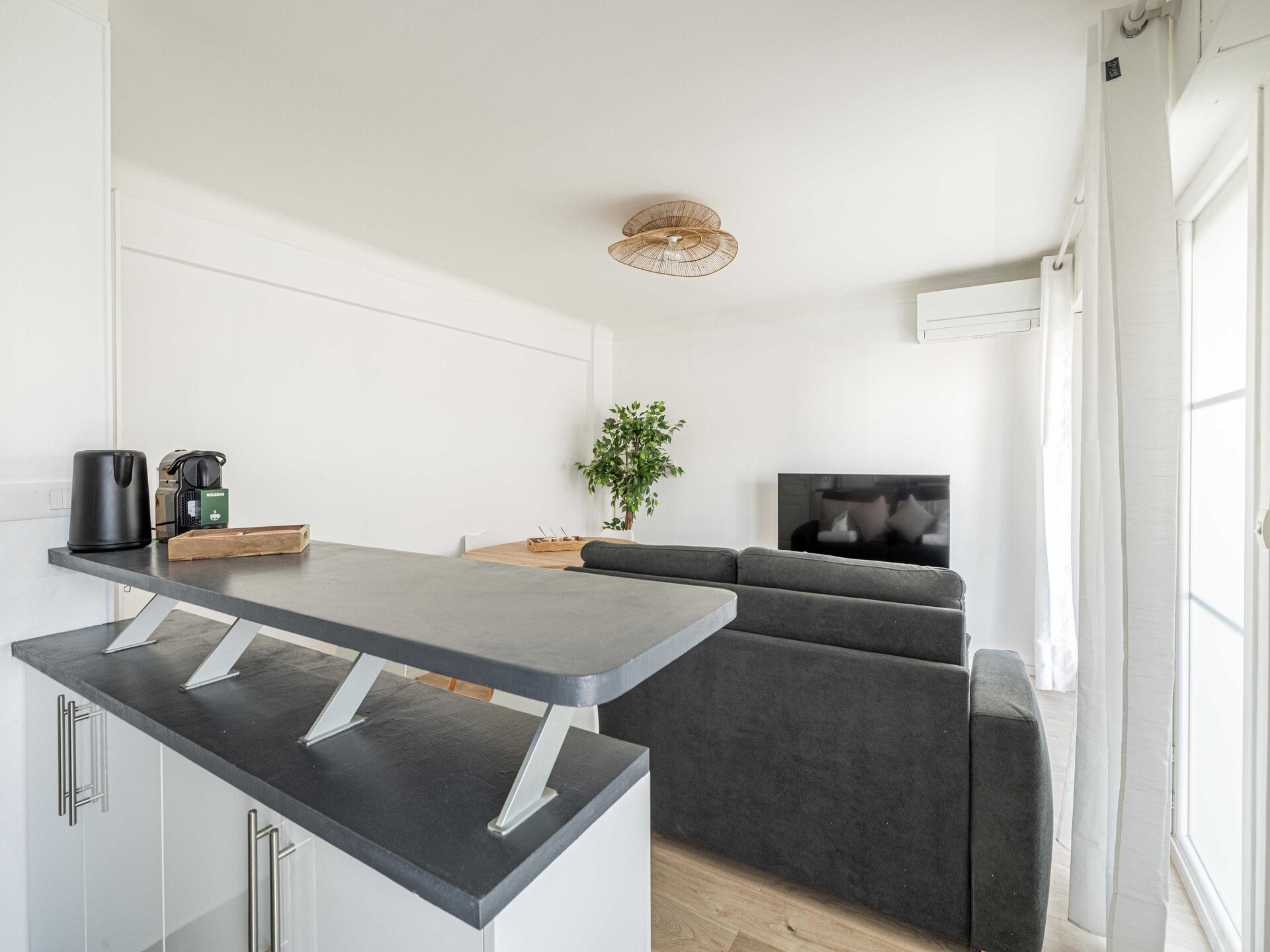 Licht en gezellig appartement voor 2 personen in Antibes - foto 67