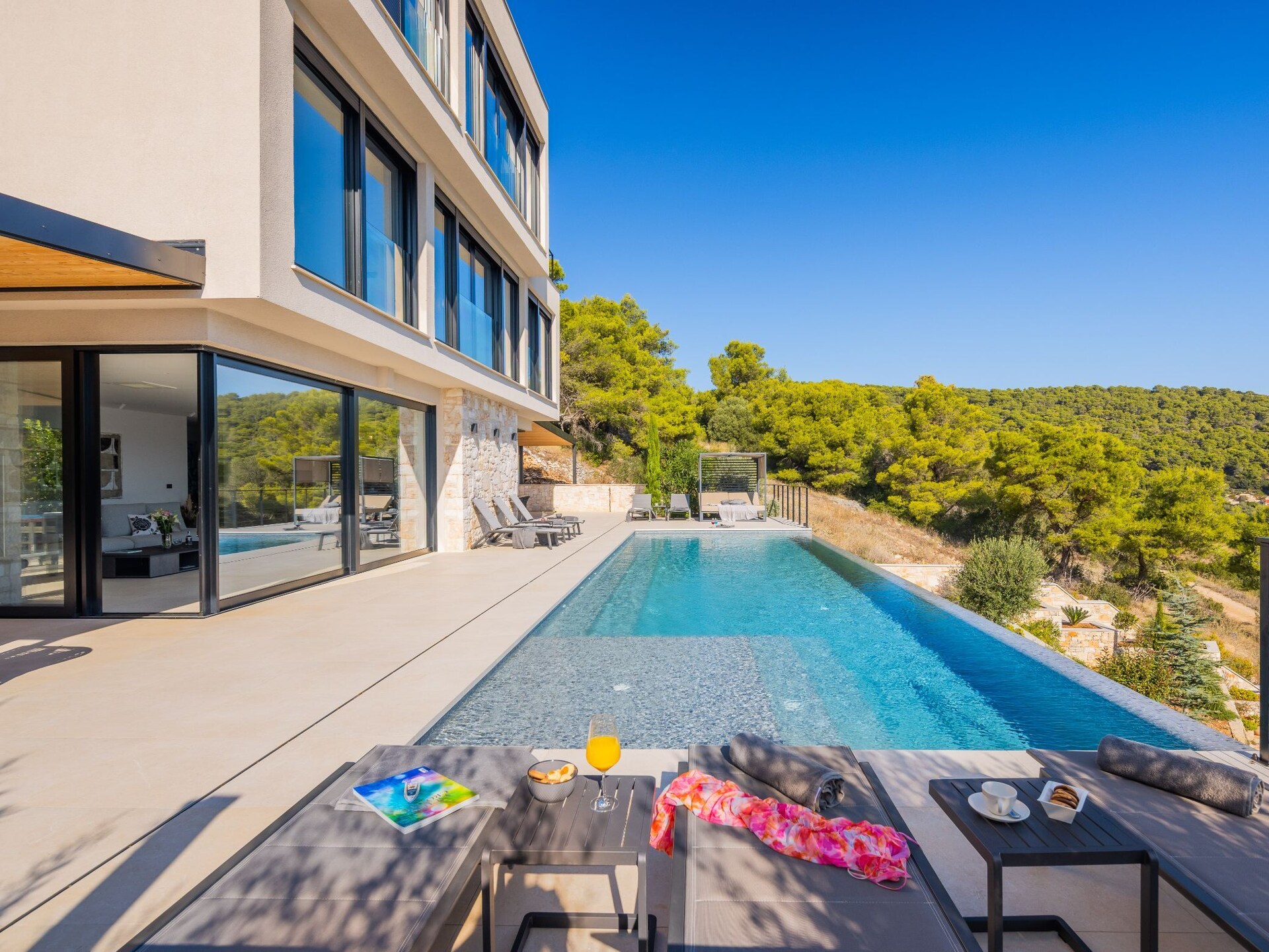 Breathtaking Villa  Vis Five Bedroom Villa with the Pool - foto 55