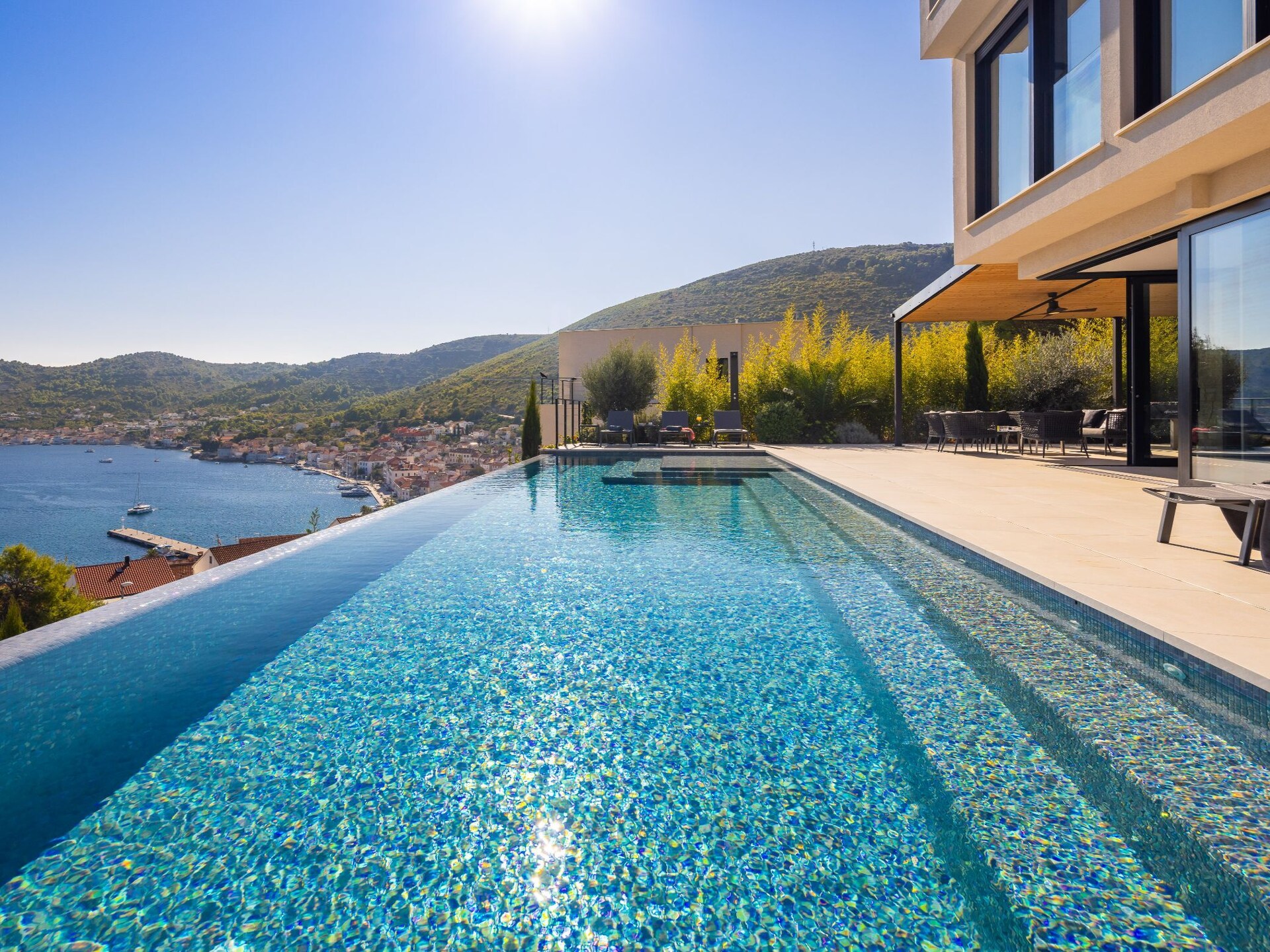 Breathtaking Villa  Vis Five Bedroom Villa with the Pool - foto 95