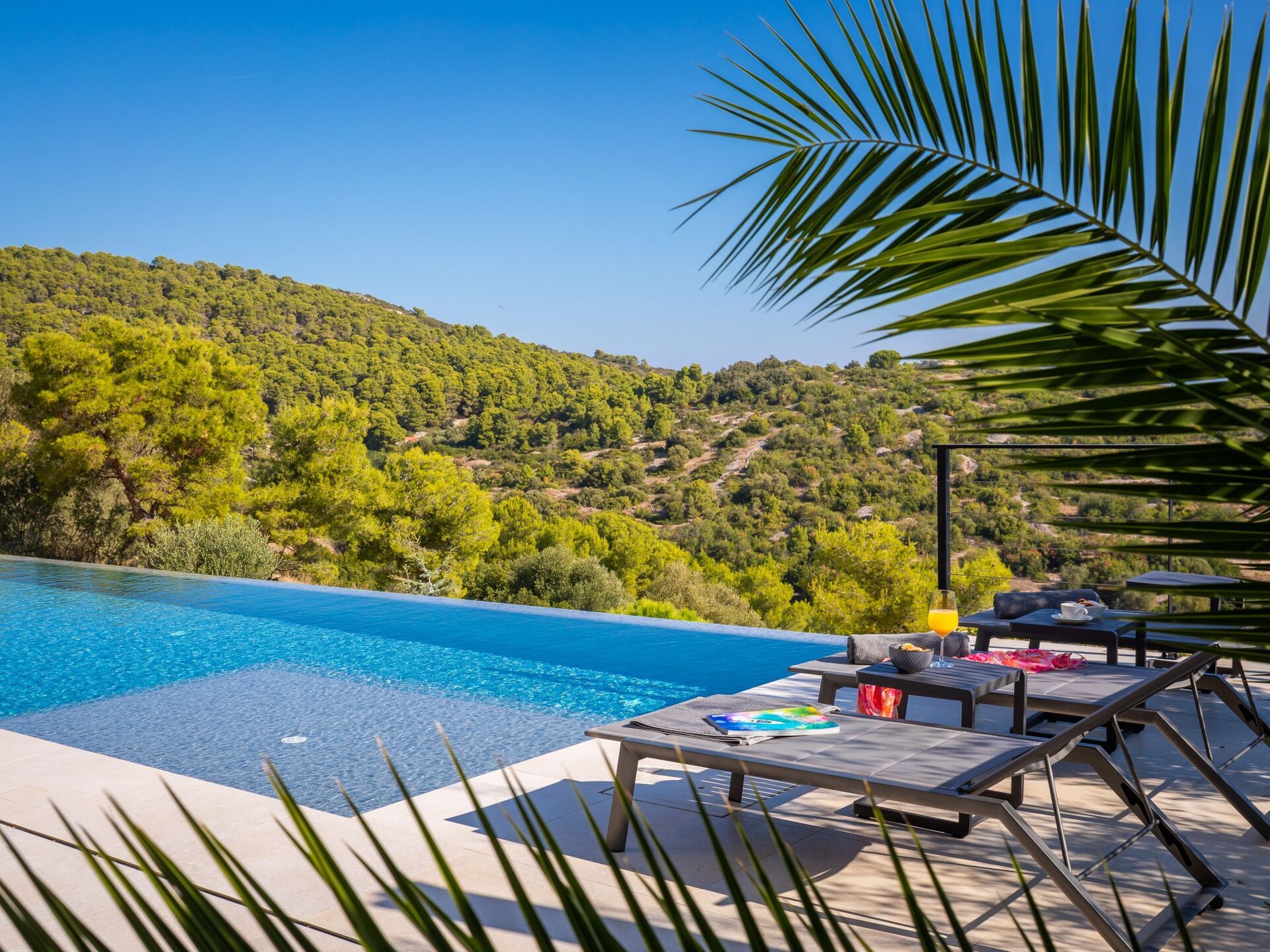 Breathtaking Villa  Vis Five Bedroom Villa with the Pool - foto 84