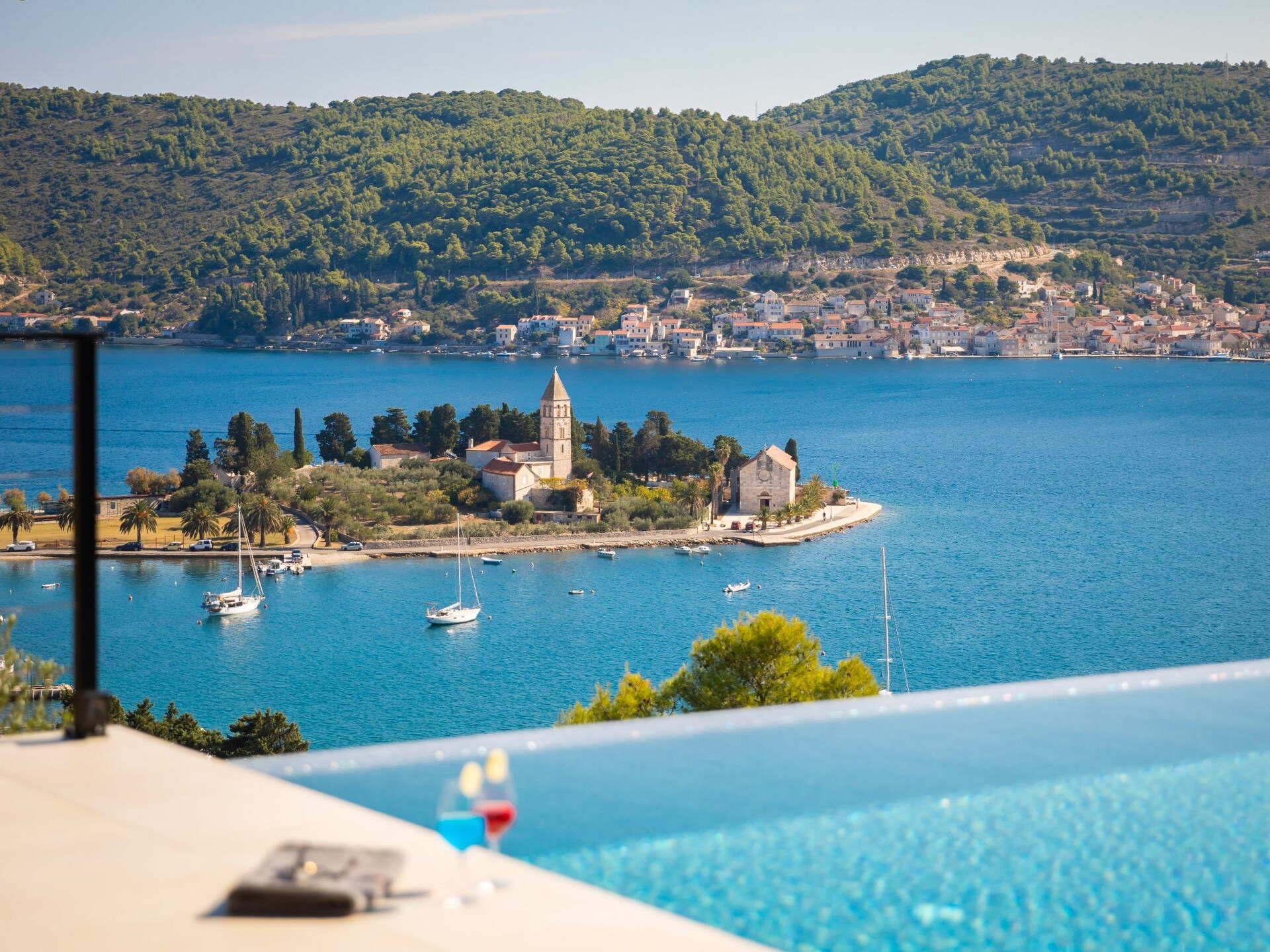 Breathtaking Villa  Vis Five Bedroom Villa with the Pool - foto 83