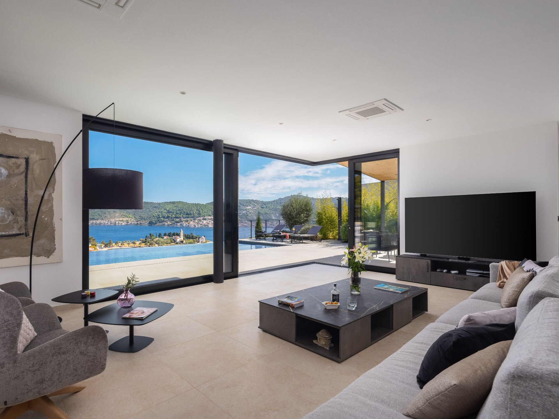 Breathtaking Villa  Vis Five Bedroom Villa with the Pool - foto 6