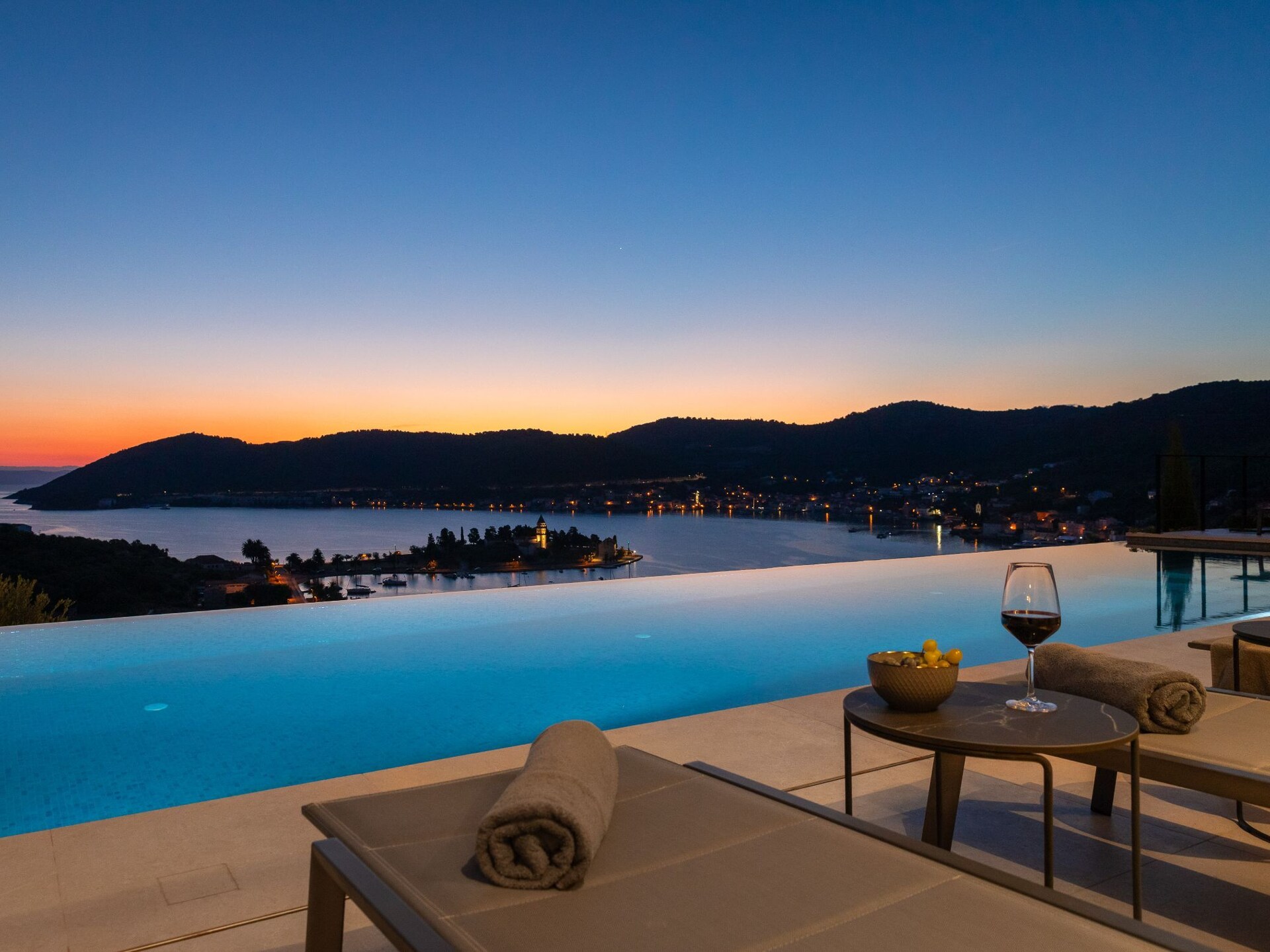 Breathtaking Villa  Vis Five Bedroom Villa with the Pool - foto 112