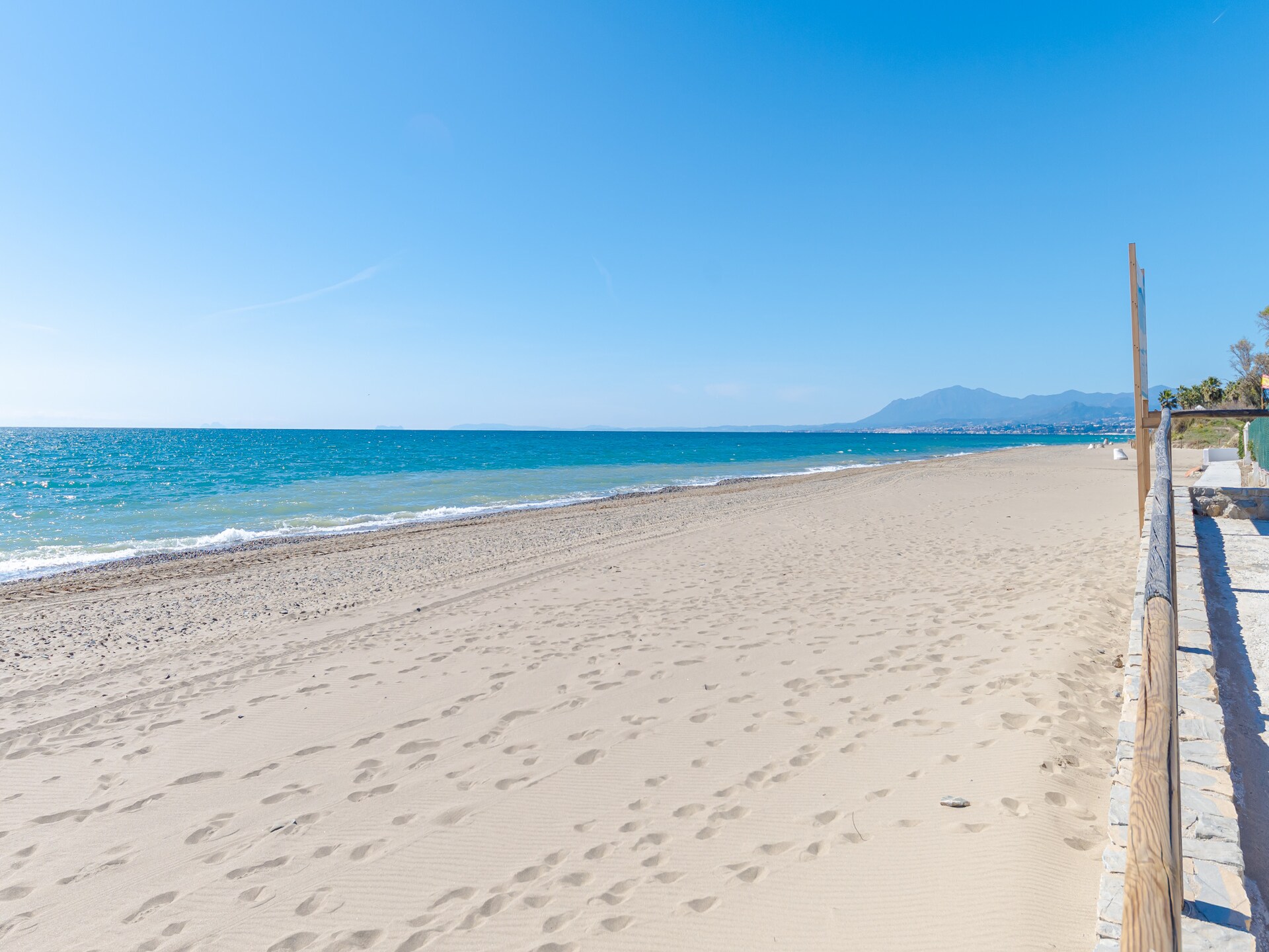 Licht appartement op 80 meter van het strand in Marbella - foto 17