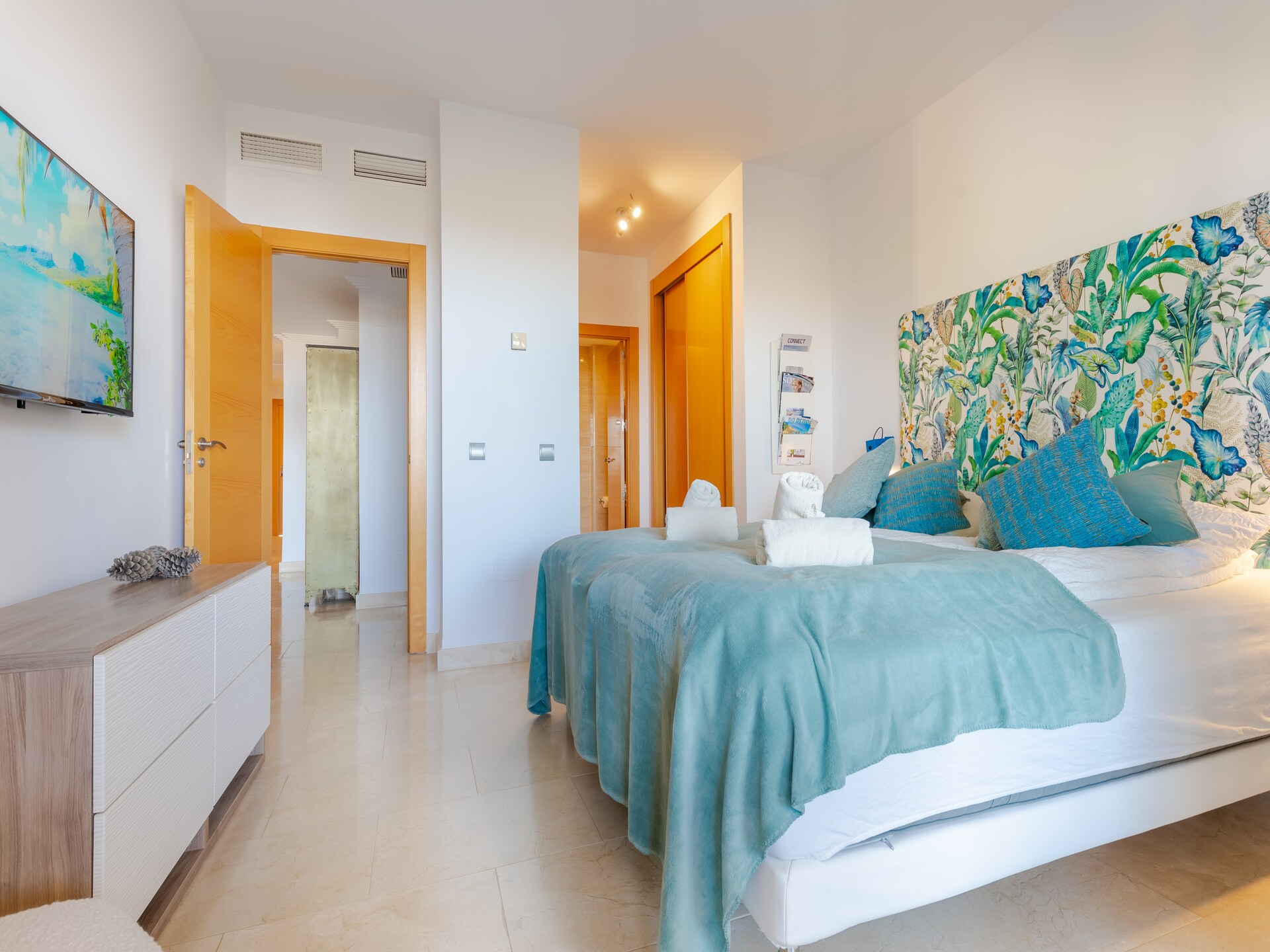 Ruim appartement met zee- en bergzicht bij Benahavís - foto 17