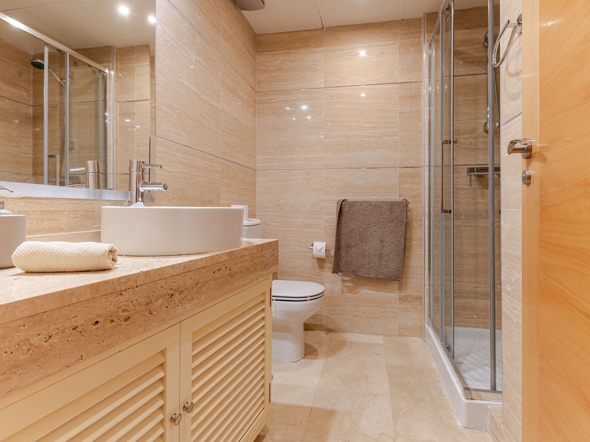 Ruim appartement met zee- en bergzicht bij Benahavís - foto 19