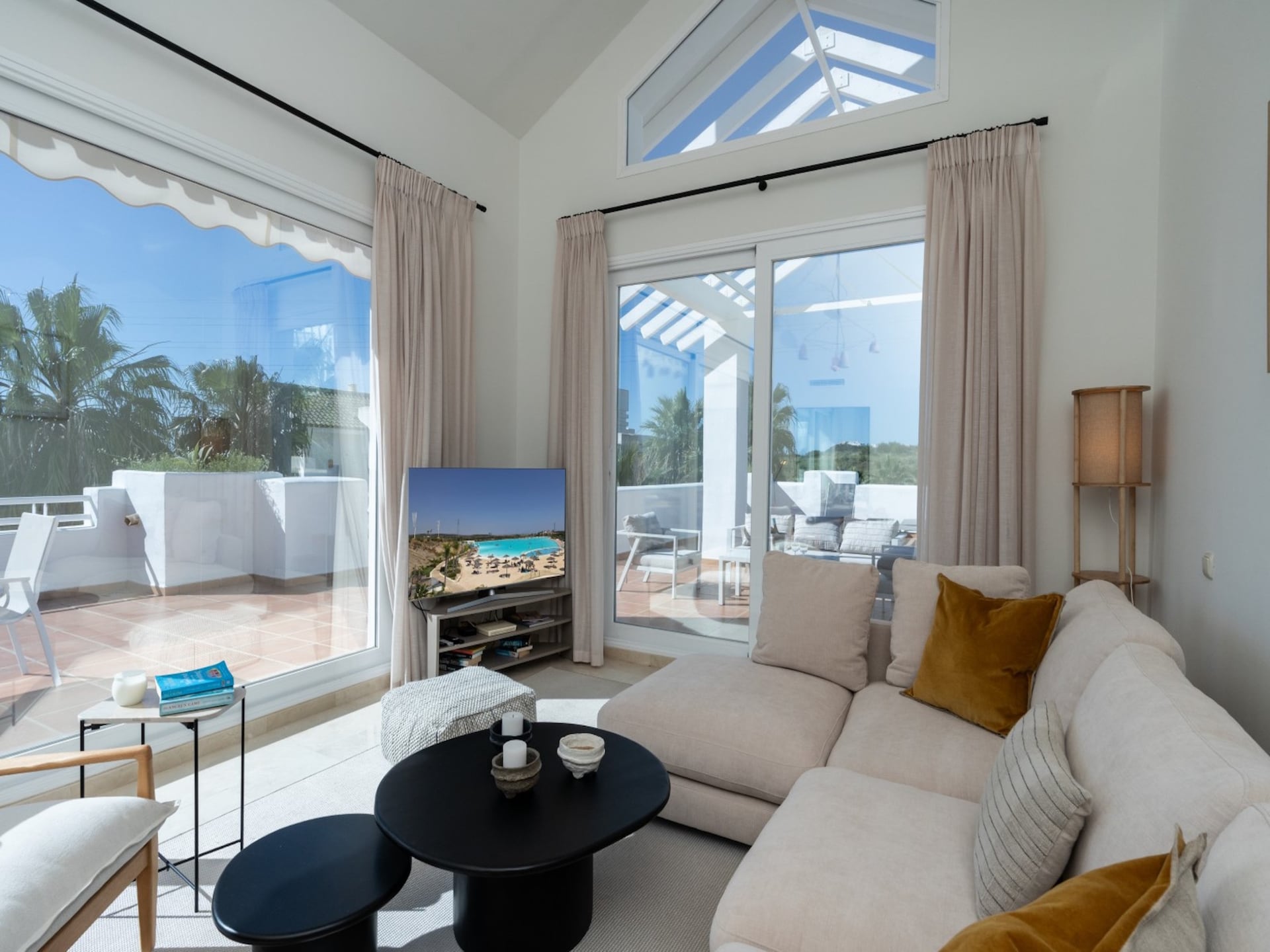 6-persoons penthouse in Casares op 300m van het meer - foto 1