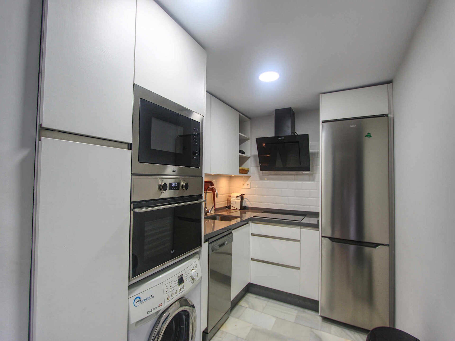 Frontline Puerto Banús: luxe appartement met zeezicht en jachthaven op 250m - foto 3