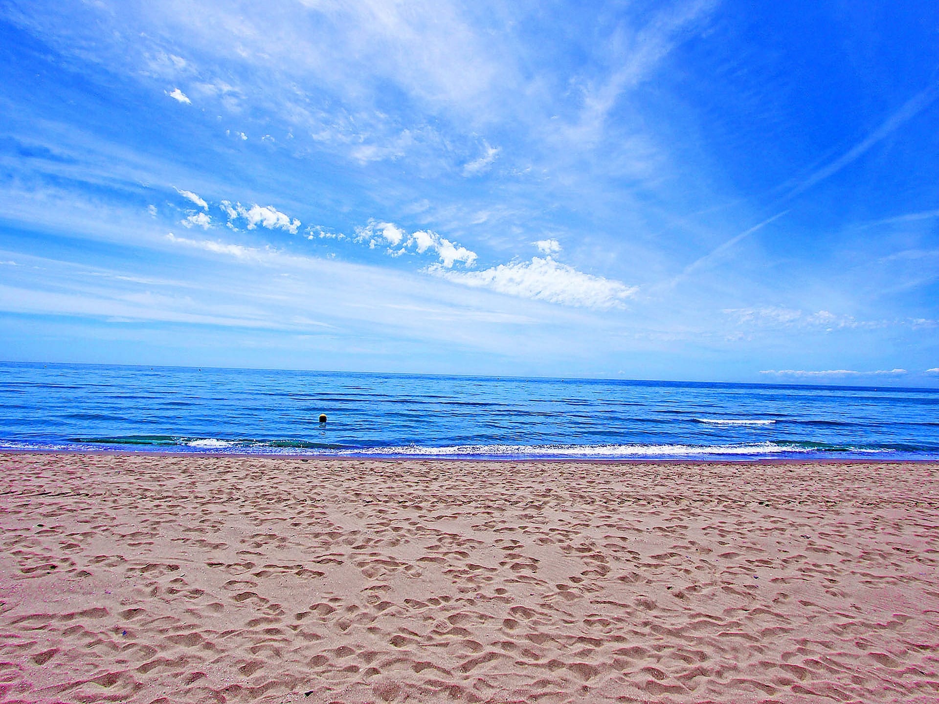 Luxe strandappartement met jacuzzi in Golden Beach, Marbella - foto 38