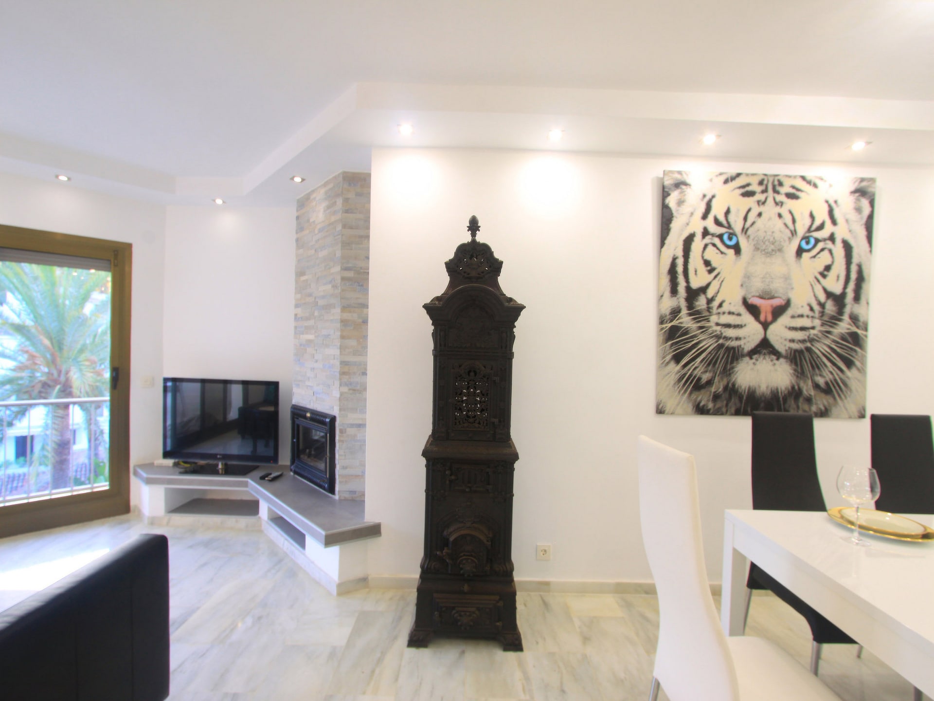 Luxe strandappartement met jacuzzi in Golden Beach, Marbella - foto 13