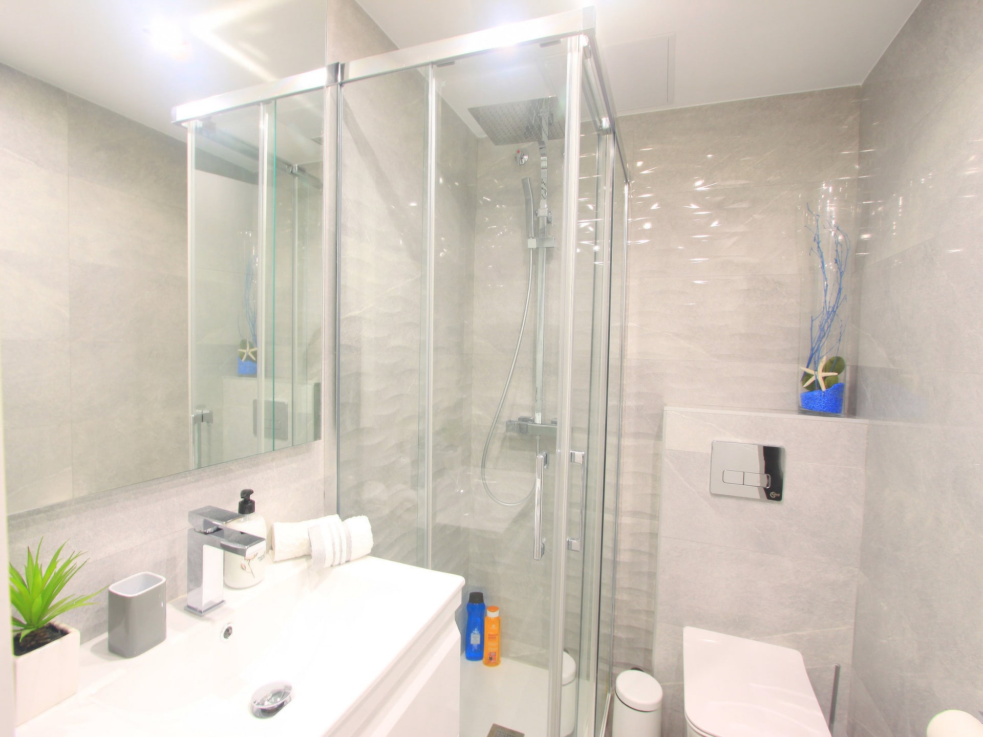 Luxe strandappartement met jacuzzi in Golden Beach, Marbella - foto 30