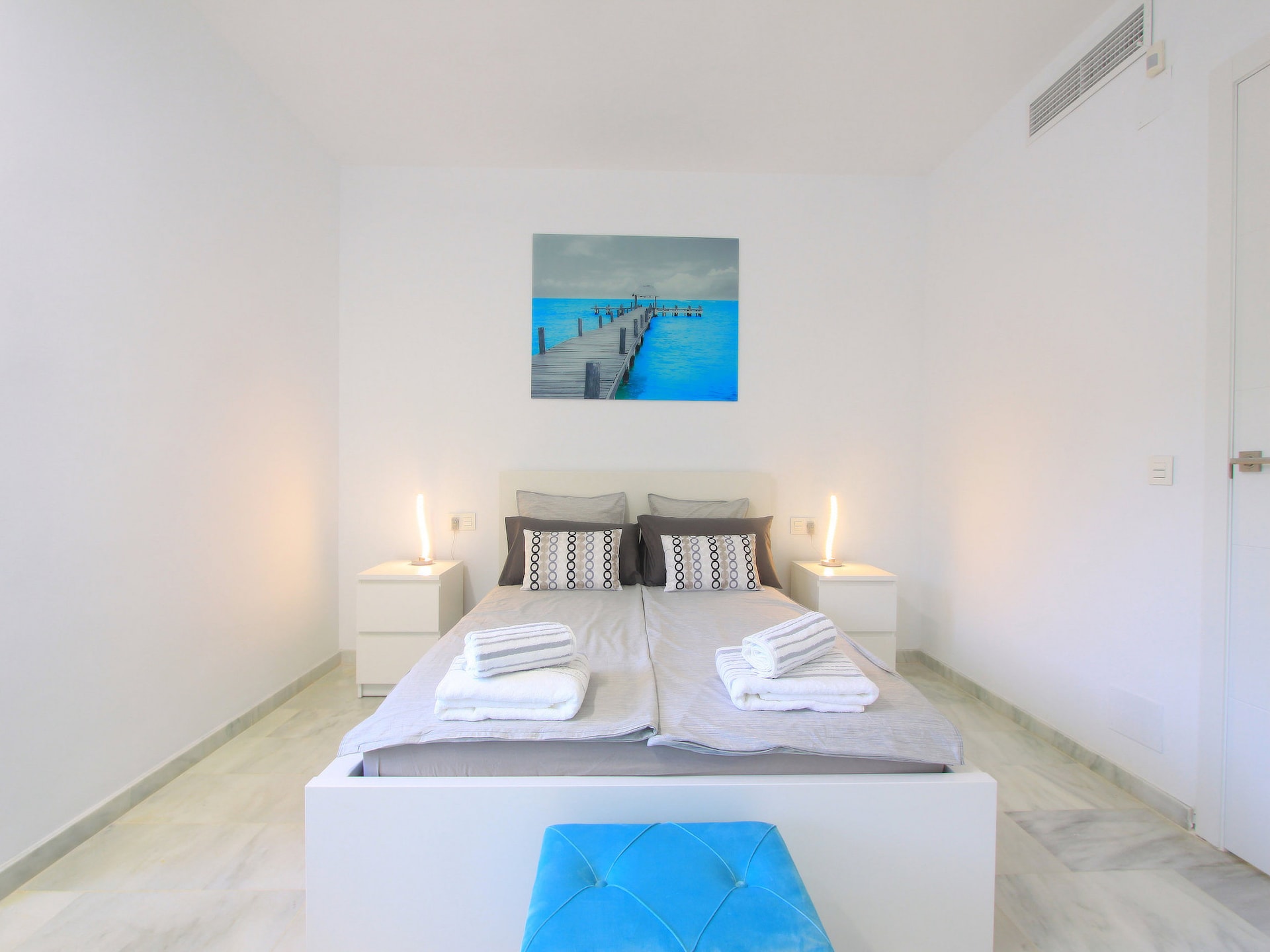 Luxe strandappartement met jacuzzi in Golden Beach, Marbella - foto 21