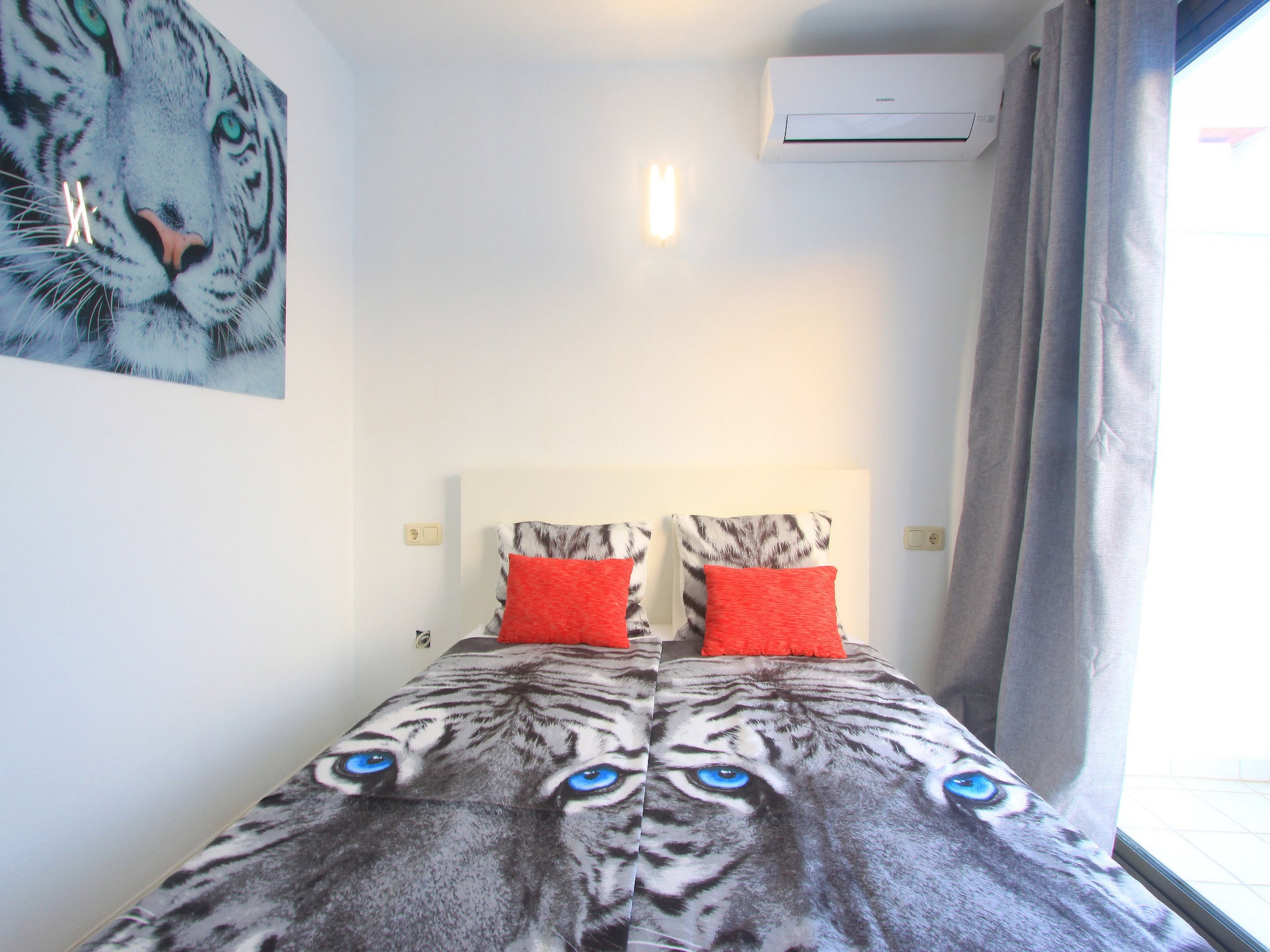 Luxe strandappartement met jacuzzi in Golden Beach, Marbella - foto 22