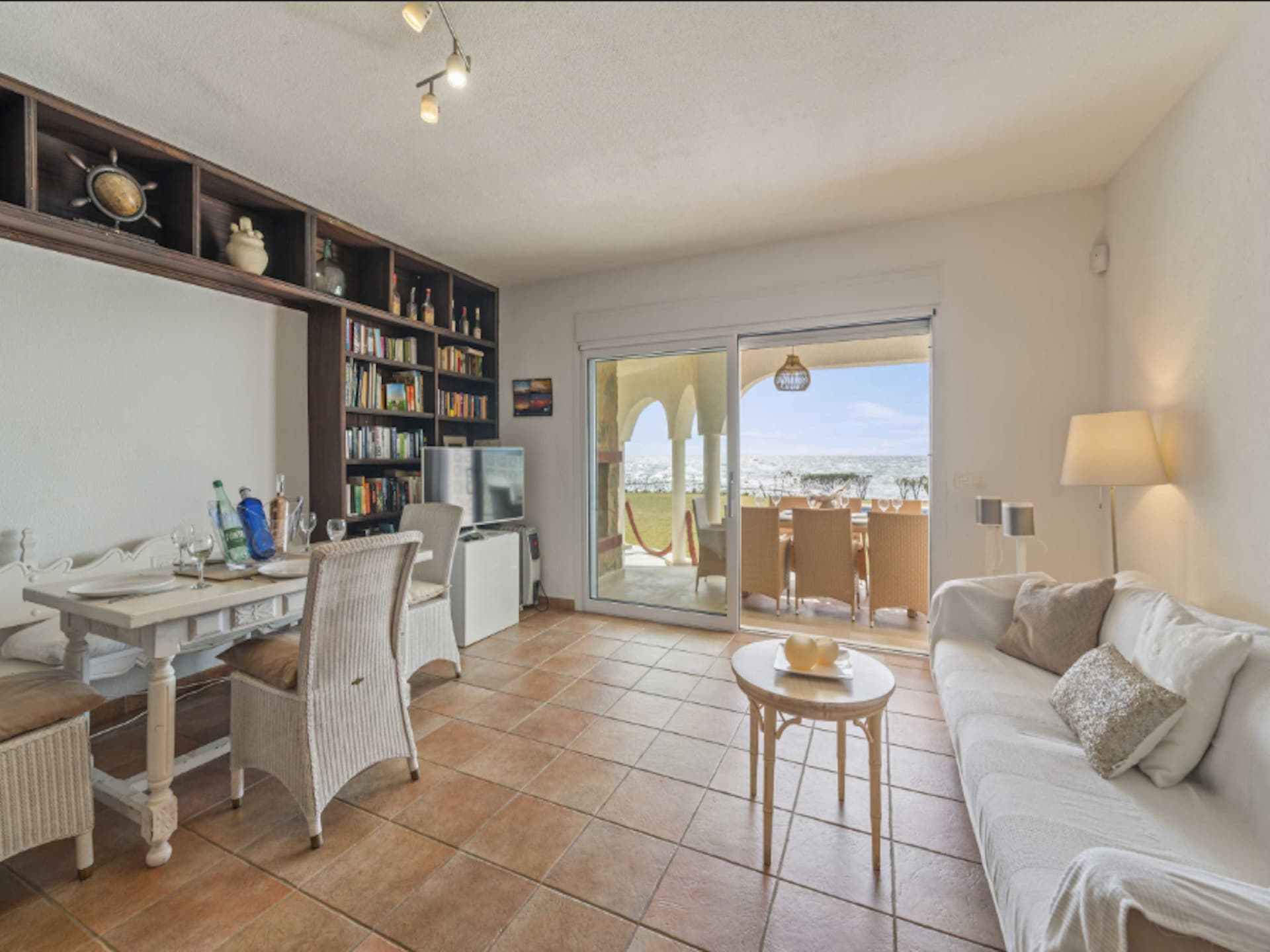 Beachfront Villa Marbesa: direct aan zee met privézwembad en uitzicht op Gibraltar - foto 2