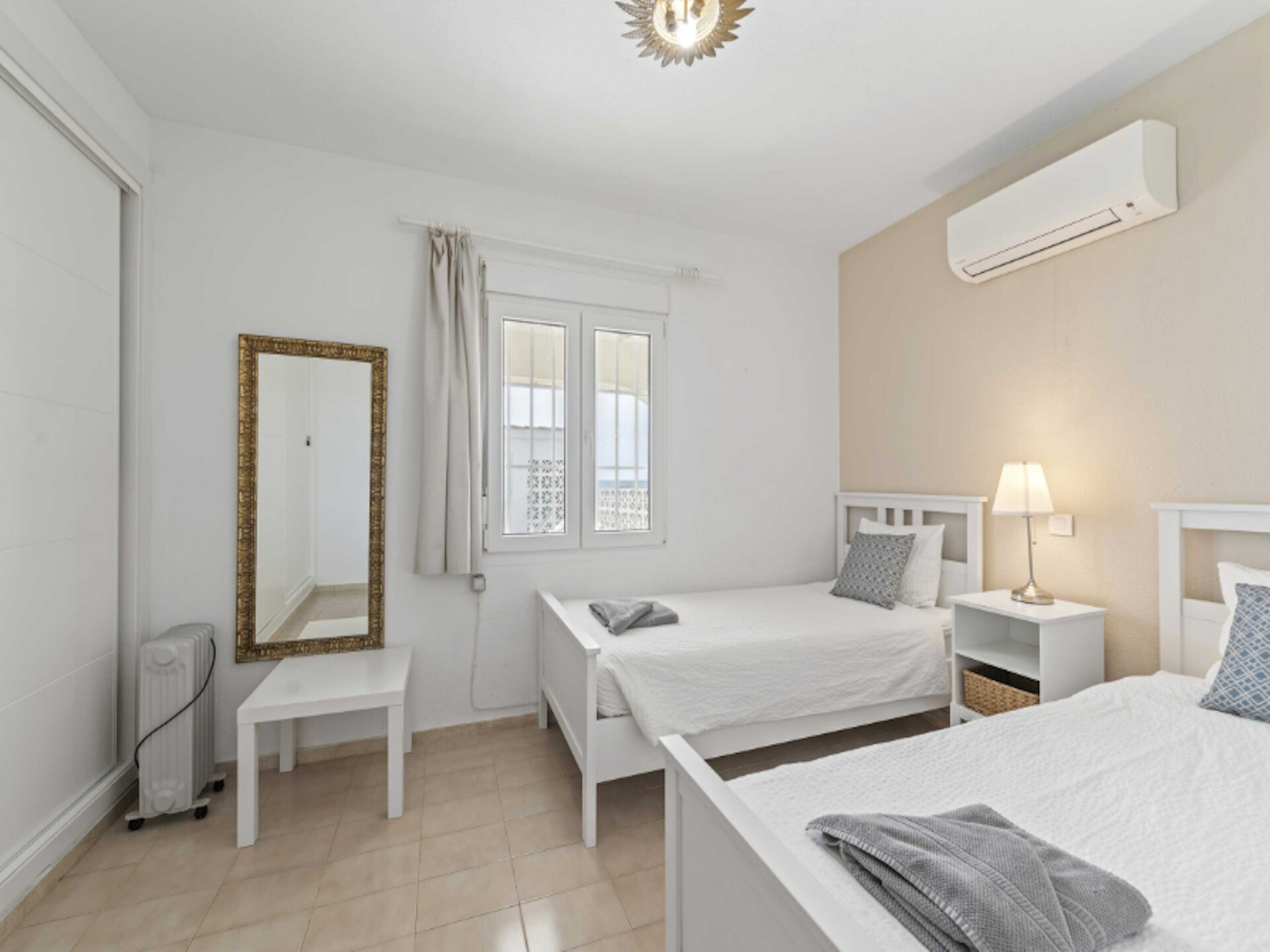 Beachfront Villa Marbesa: direct aan zee met privézwembad en uitzicht op Gibraltar - foto 12