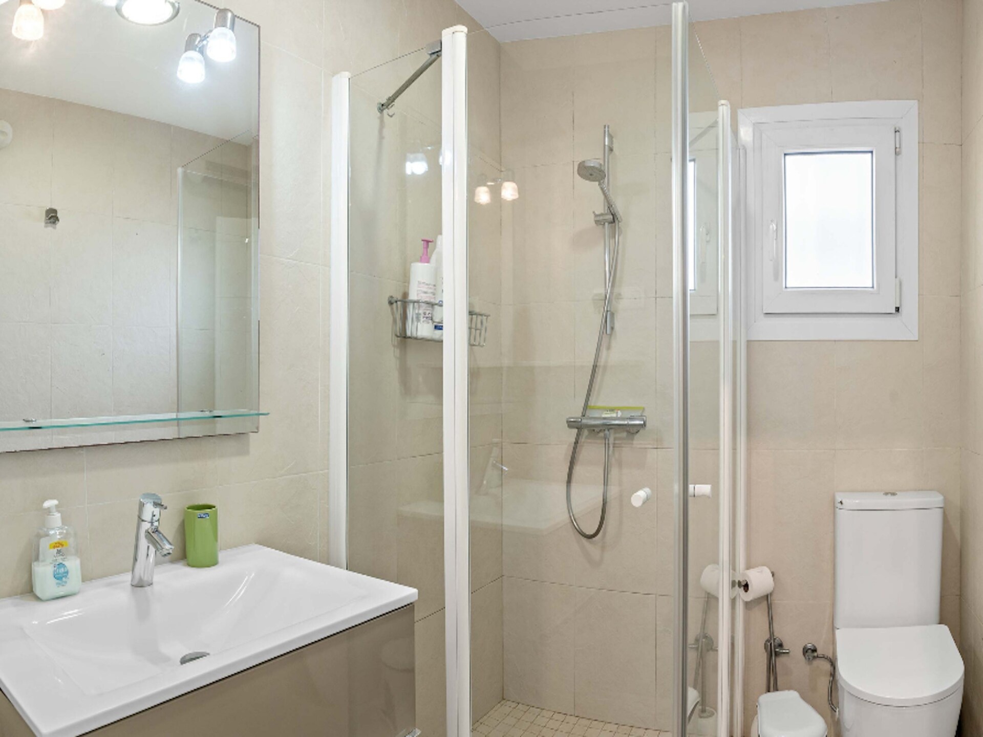 Beachfront Villa Marbesa: direct aan zee met privézwembad en uitzicht op Gibraltar - foto 13