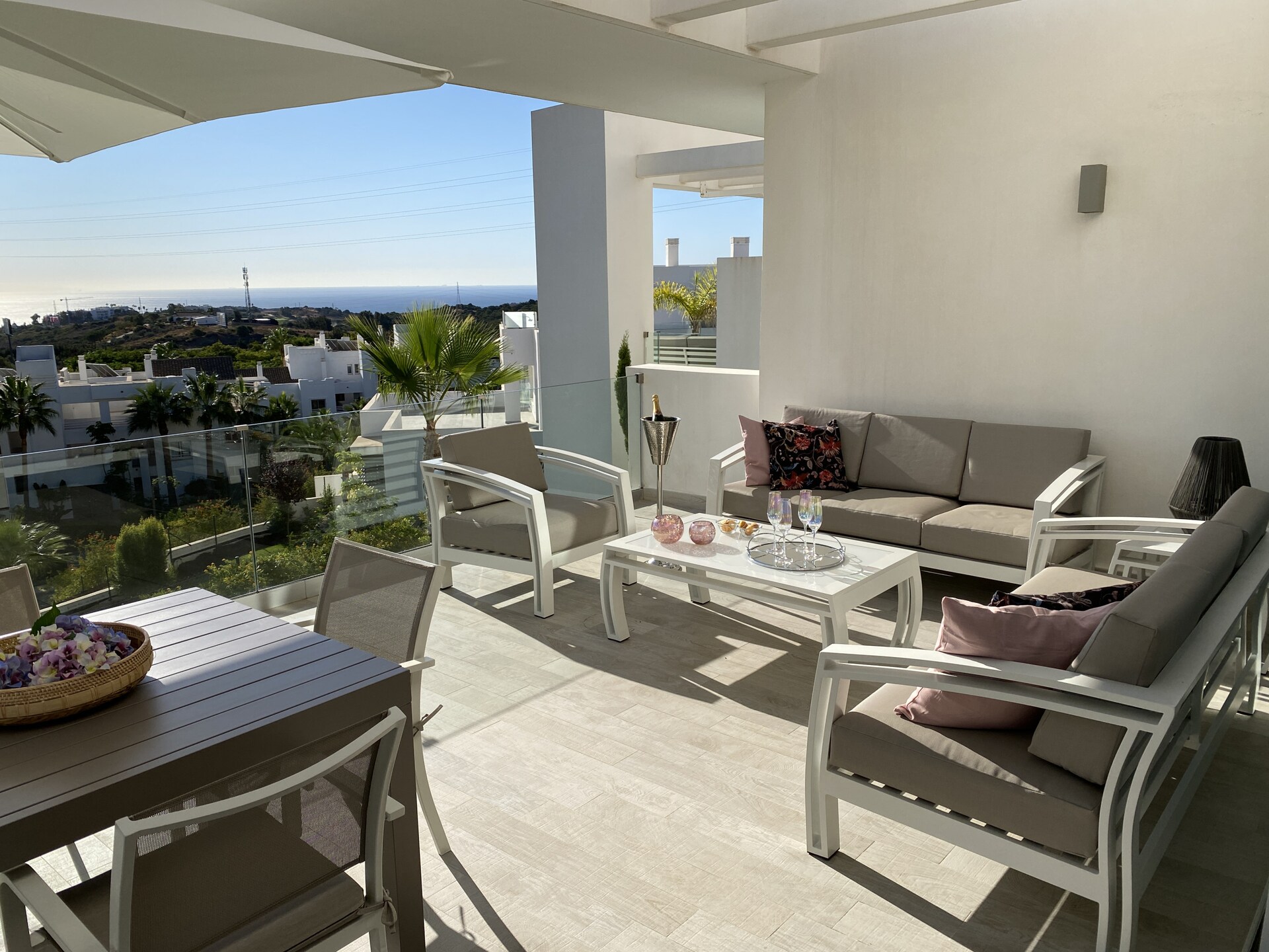 Stijlvol 3-kamerappartement aan de lagune in Casares - foto 7