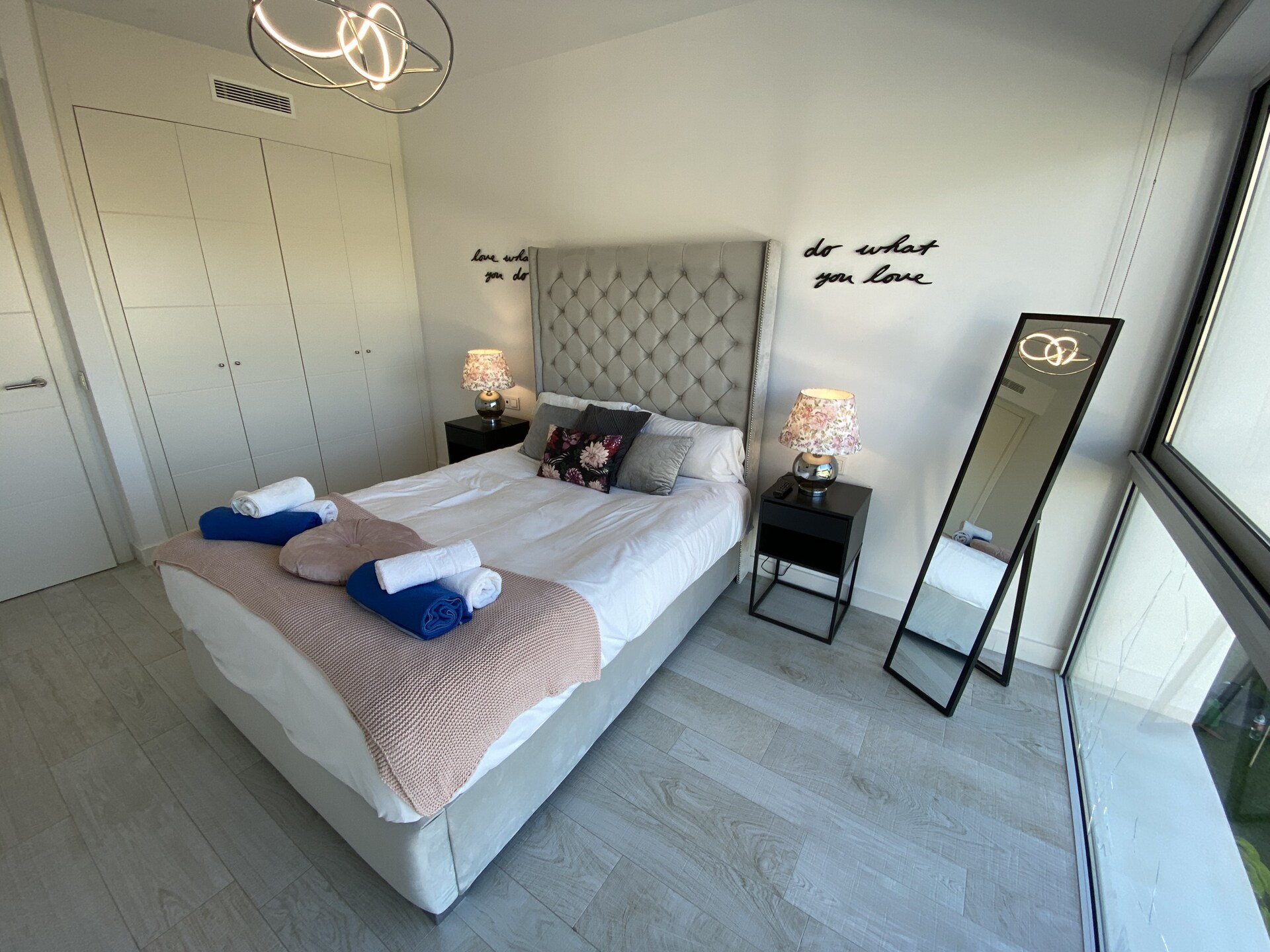Stijlvol 3-kamerappartement aan de lagune in Casares - foto 24