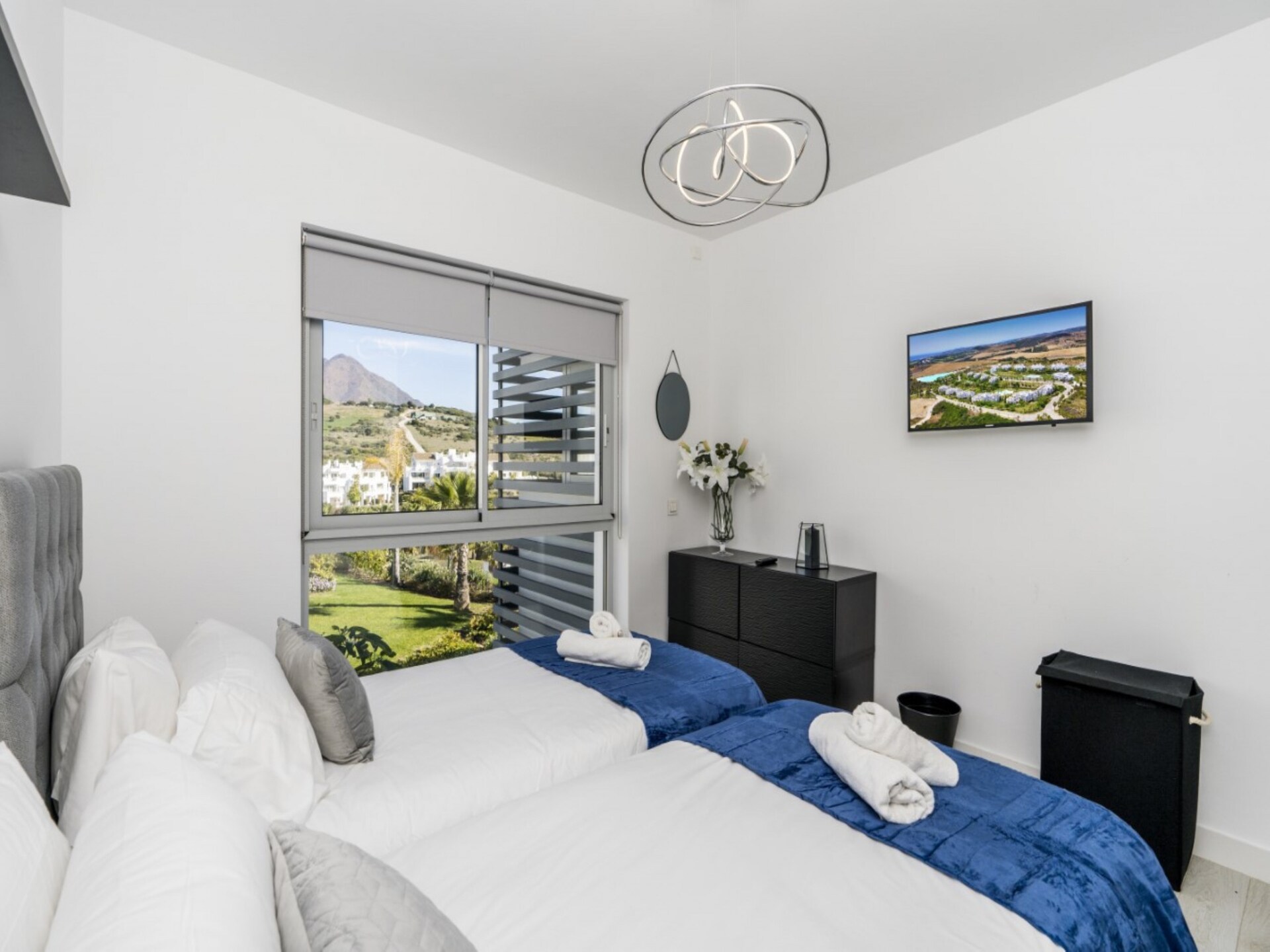 Stijlvol 3-kamerappartement aan de lagune in Casares - foto 19