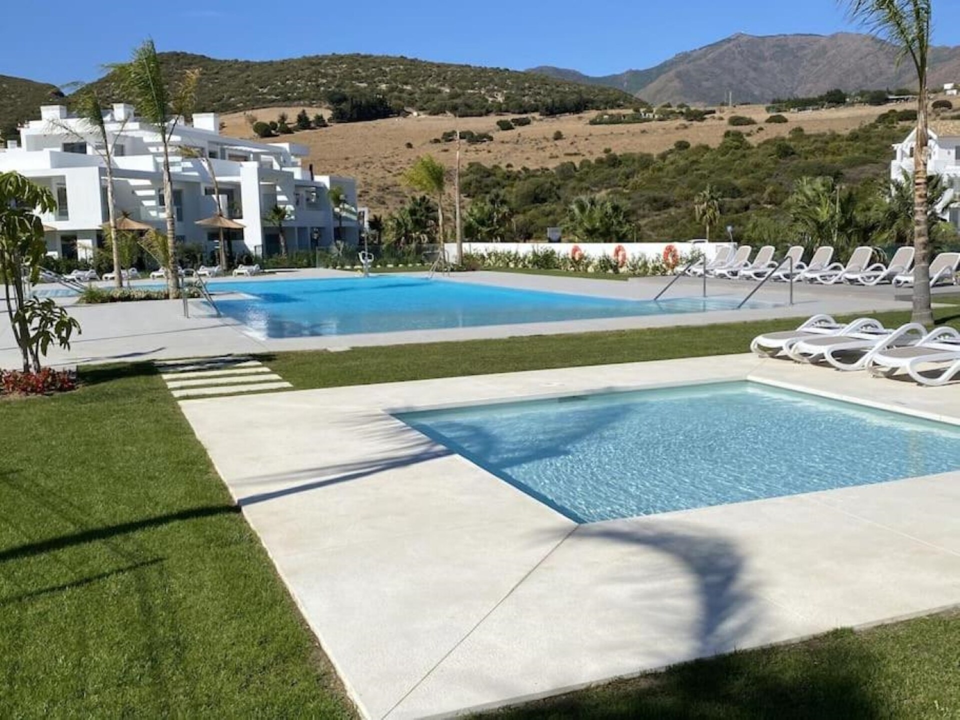 Stijlvol 3-kamerappartement aan de lagune in Casares - foto 15