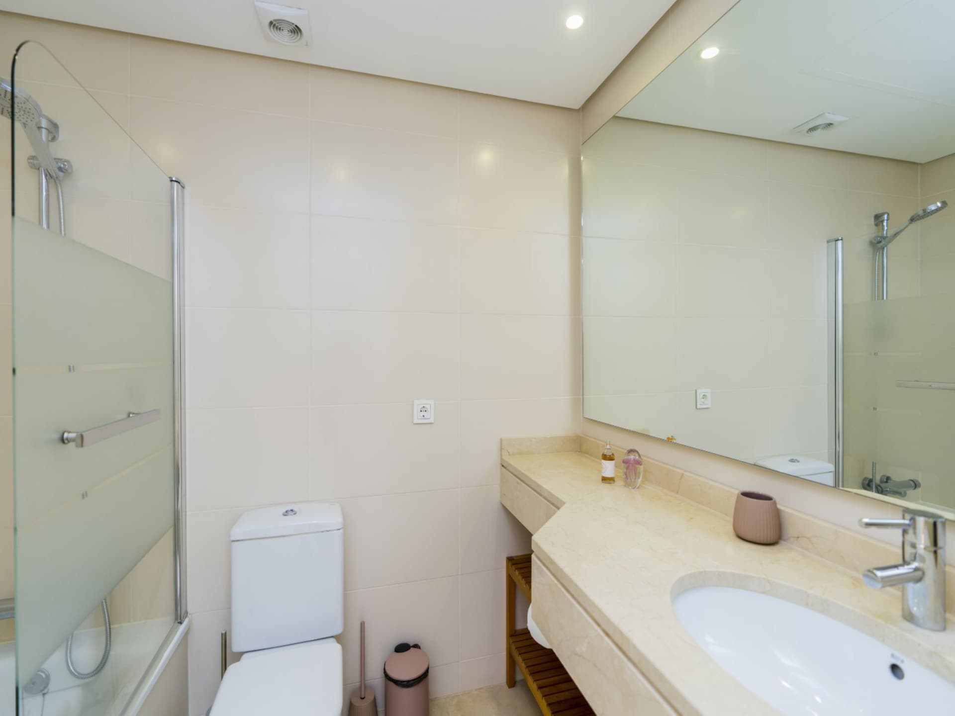 Aan het strand: Stijlvol appartement in Alcazaba Lagoon, Casares · 4 pers. - foto 22