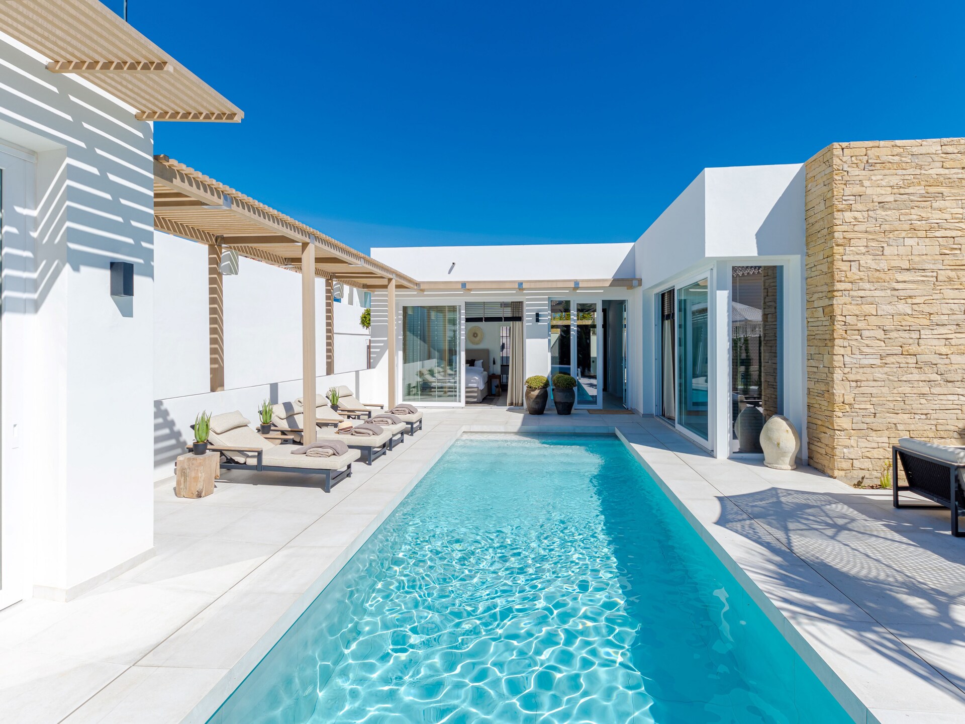Luxe 18-persoons villa met verwarmd zwembad aan de golfbaan in Mijas Costa - foto 2